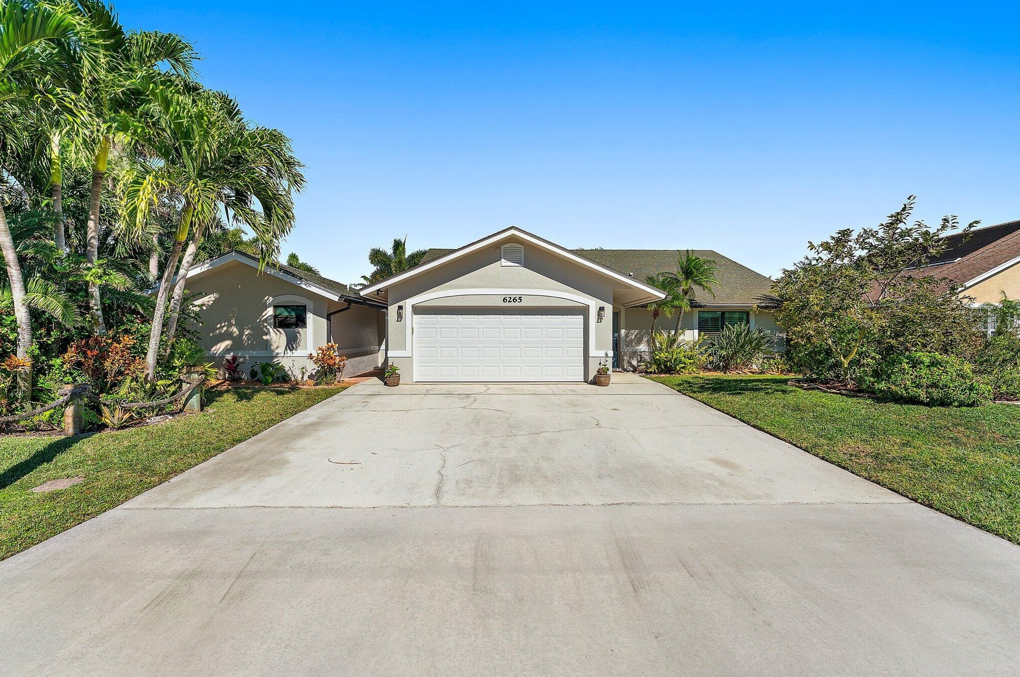 6265 Mullin St, Jupiter, FL 33458