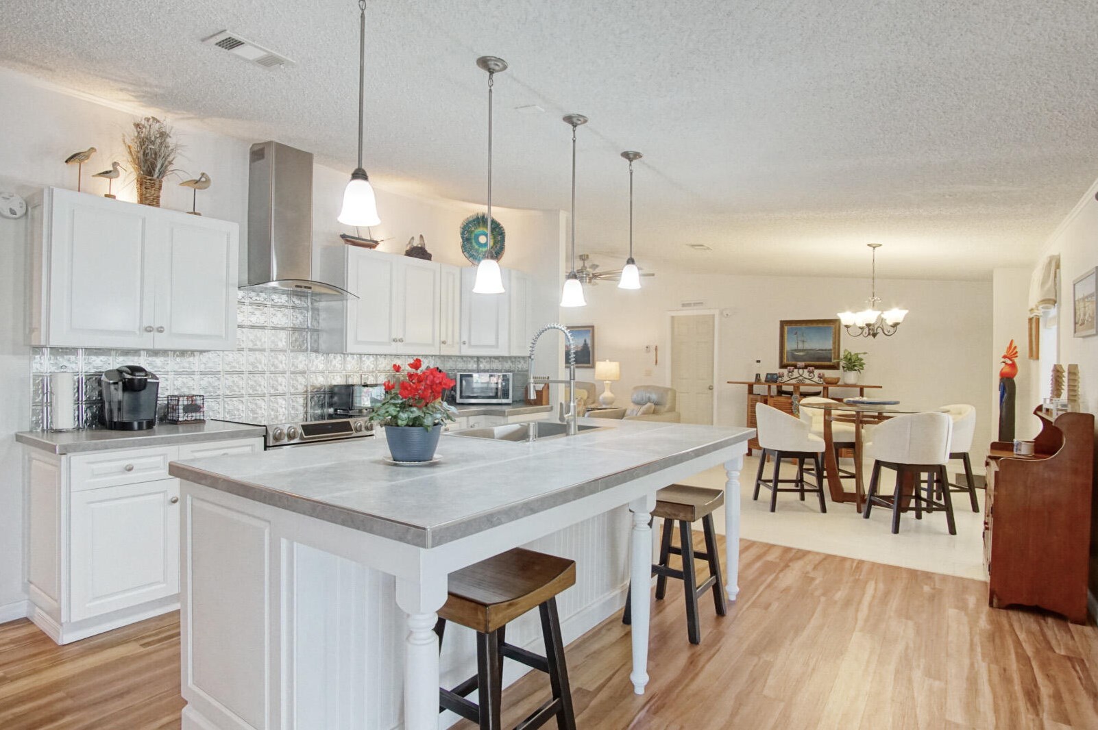 201 Paradise Pl, Stuart, FL 34997-7366