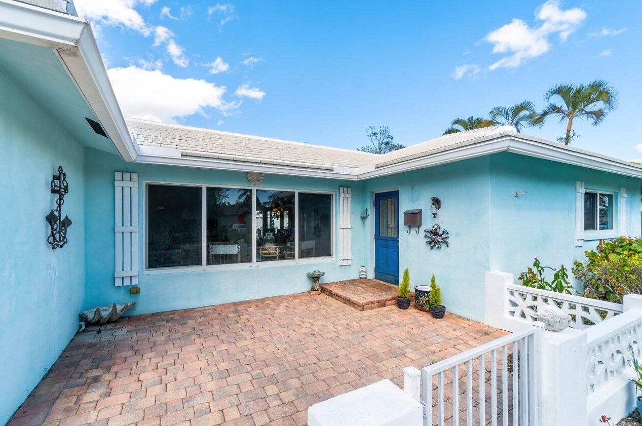 1141 13th Pl, Boca Raton, FL 33486-5425