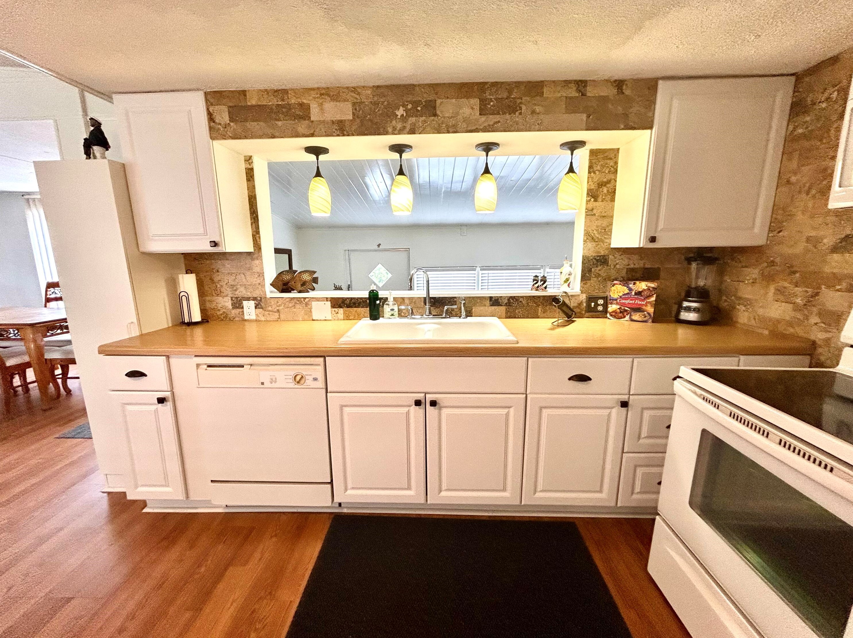 4166 Bobwhite Dr, Boynton Beach FL  33436-2602 exterior