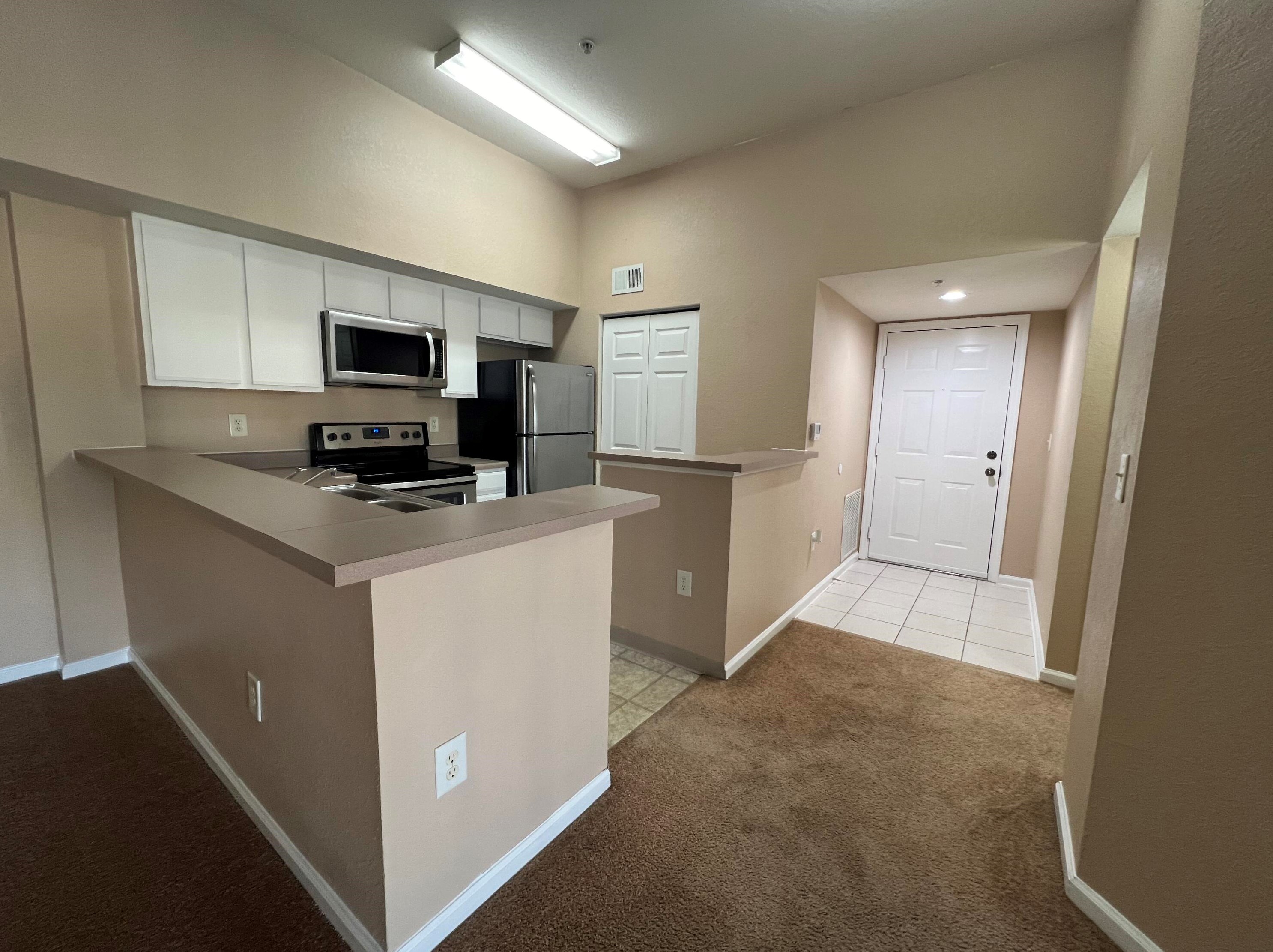 181 Sw Palm Dr Apt 202, Fort Pierce, FL 34986