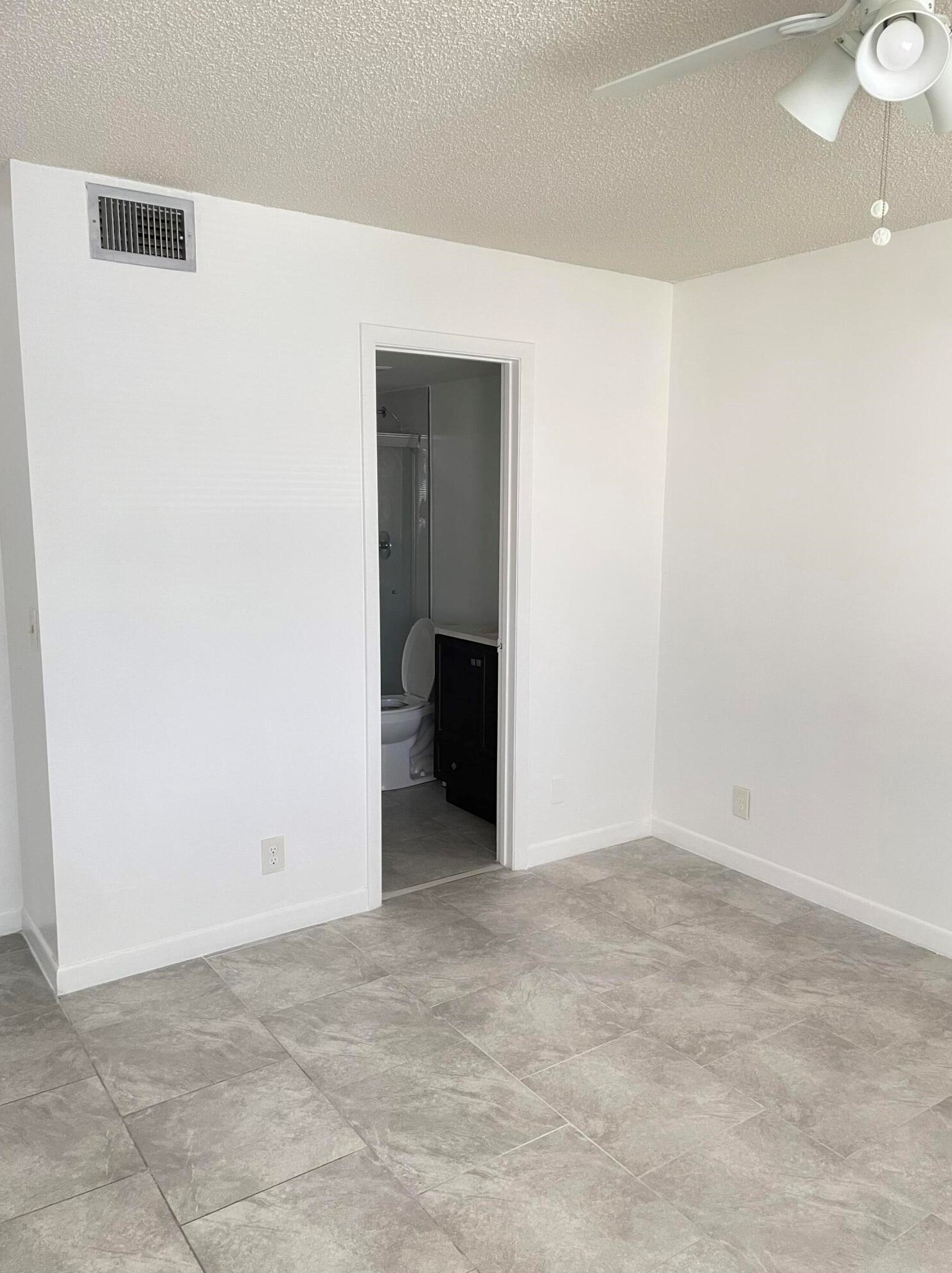 306 Knotty Pine Cir, Lake Worth FL 33463-9175 exterior