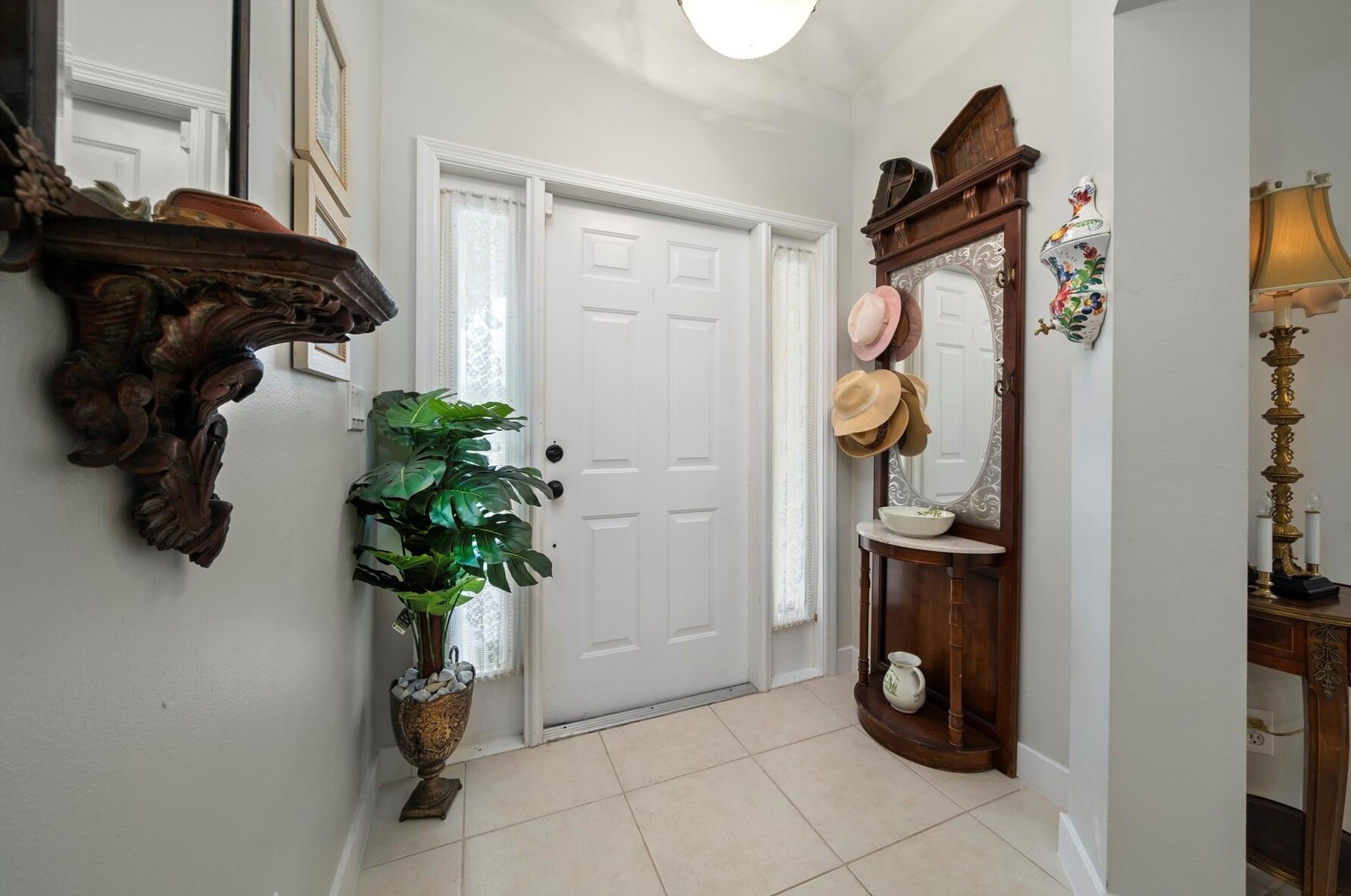 756 Jordan Ter, Fort Pierce FL 34983-1272 exterior