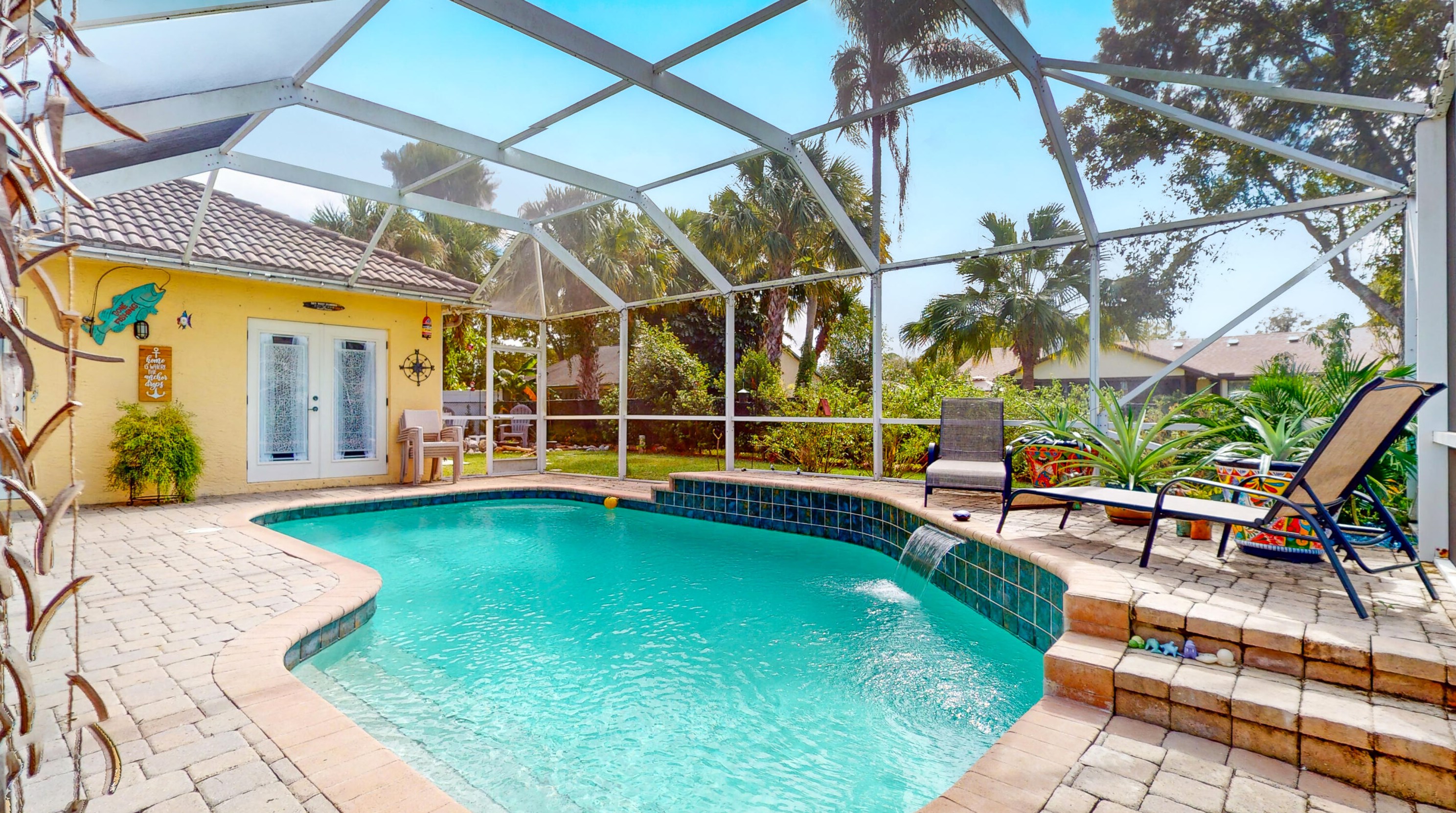 1590 Underwood Ave, Fort Pierce FL  34953-2586 exterior