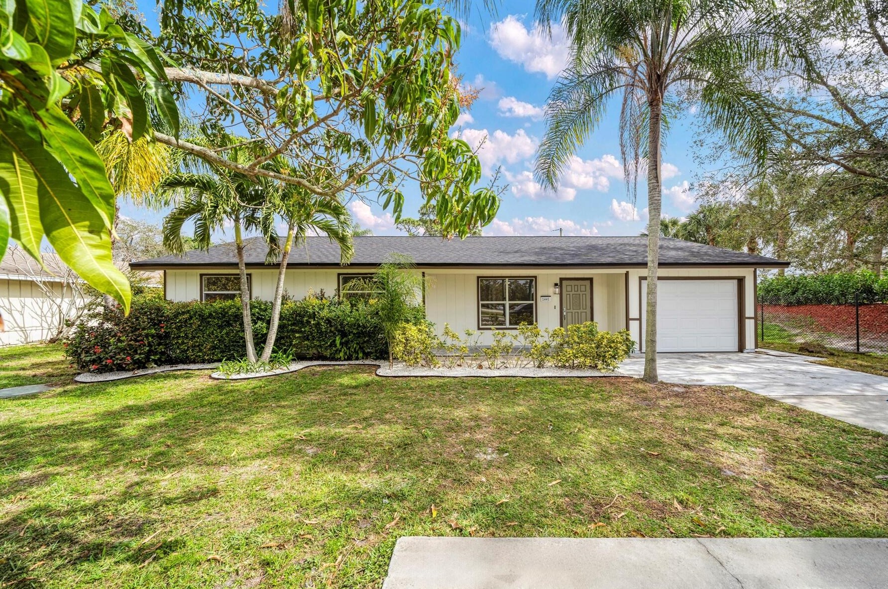 1441 Sandia Dr, Fort Pierce, FL 34983-3134