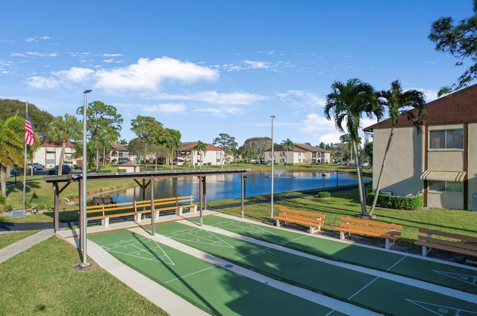 5817 La Pinata Blvd, Lake Worth FL  33463-1882 exterior