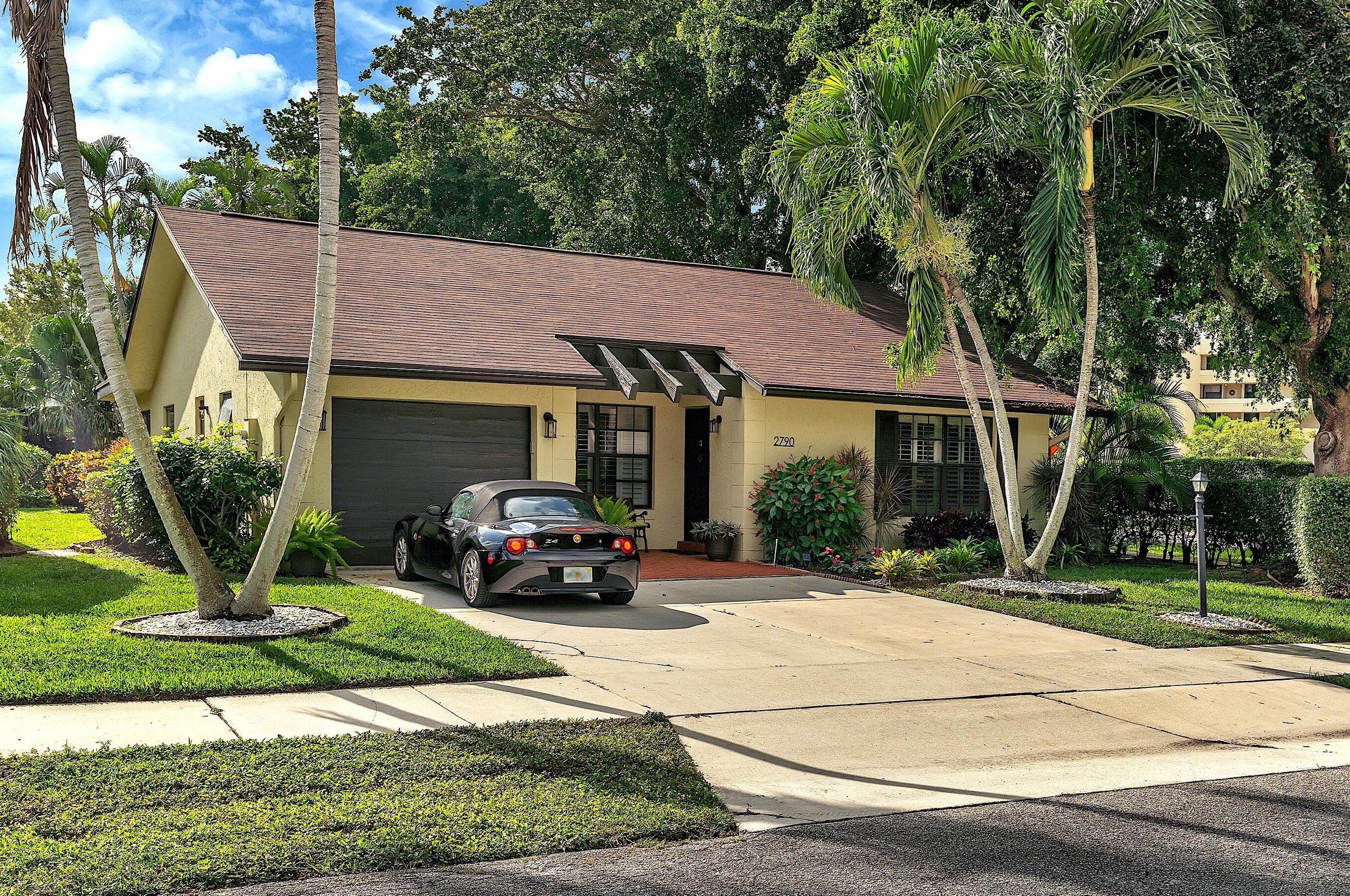2790 Azalea Ct, Delray Beach, FL 33445