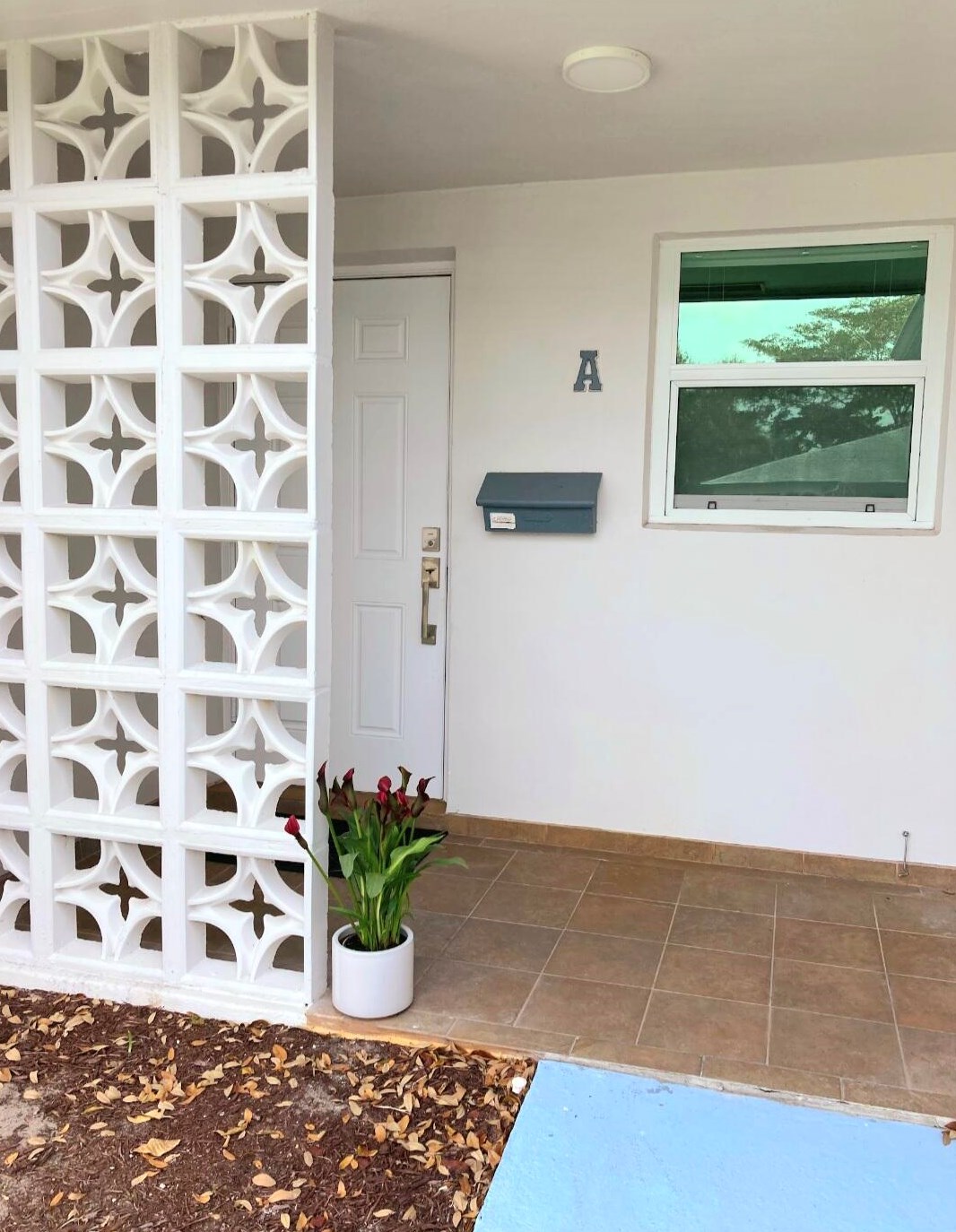 1155 S Drive Cir Apt A, Delray Beach, FL