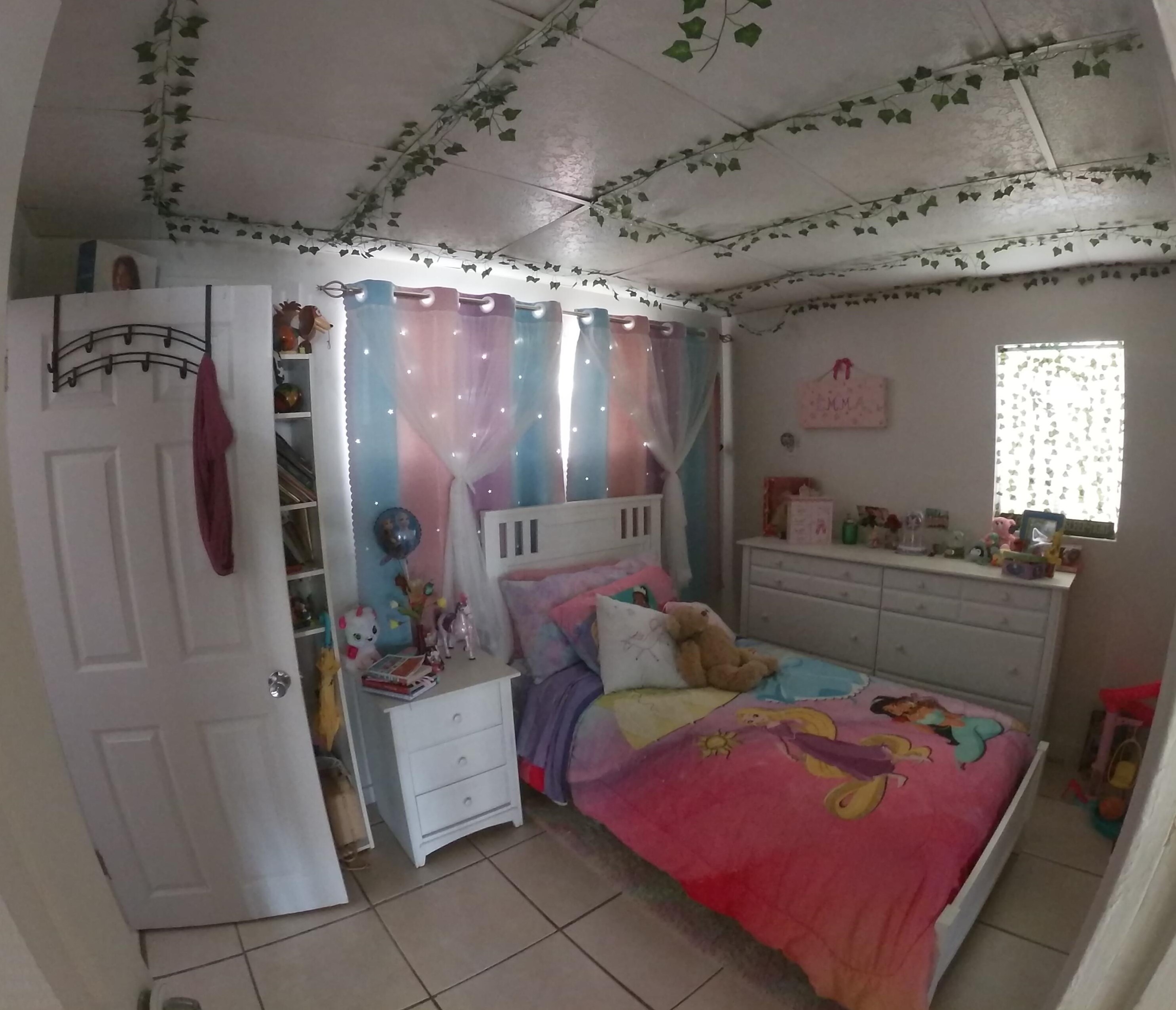 1720 Lavue Ave, Lake Worth FL  33460-2410 exterior