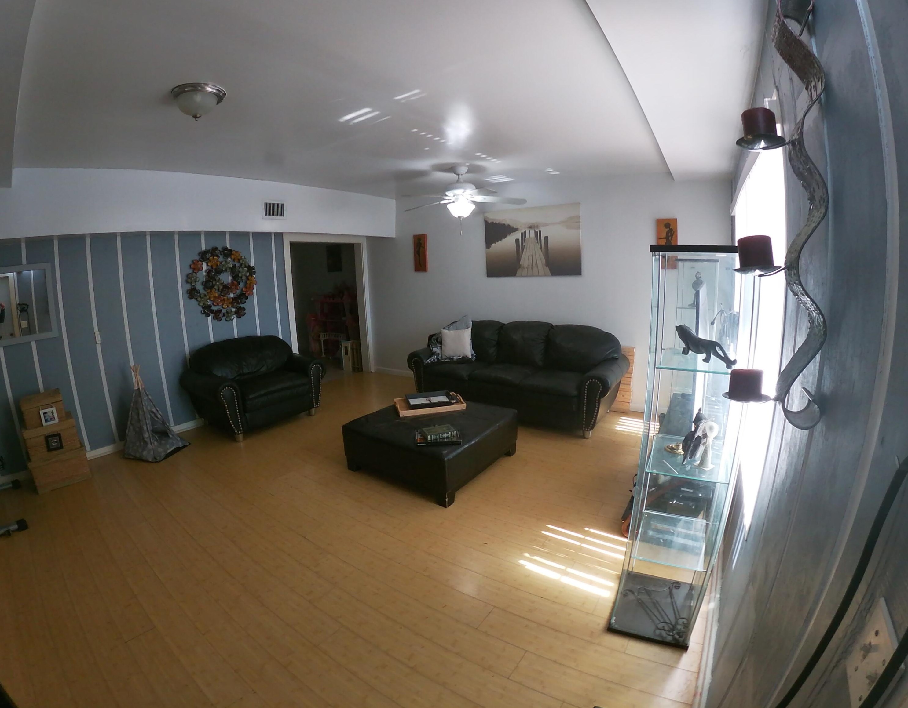 1720 Lavue Ave, Lake Worth FL  33460-2410 exterior