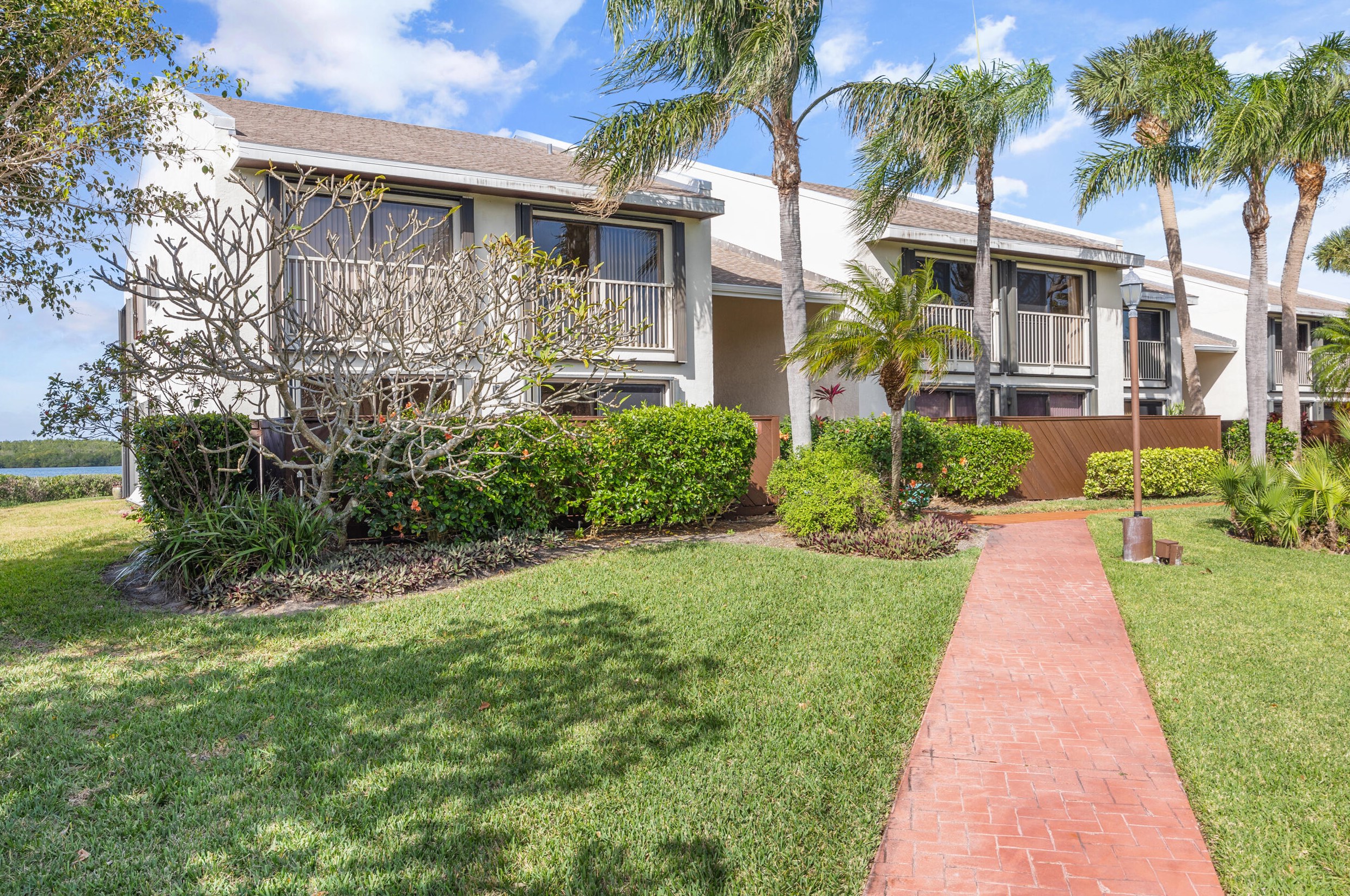 3221 S Lakeview Cir #18101, Fort Pierce, FL 34949