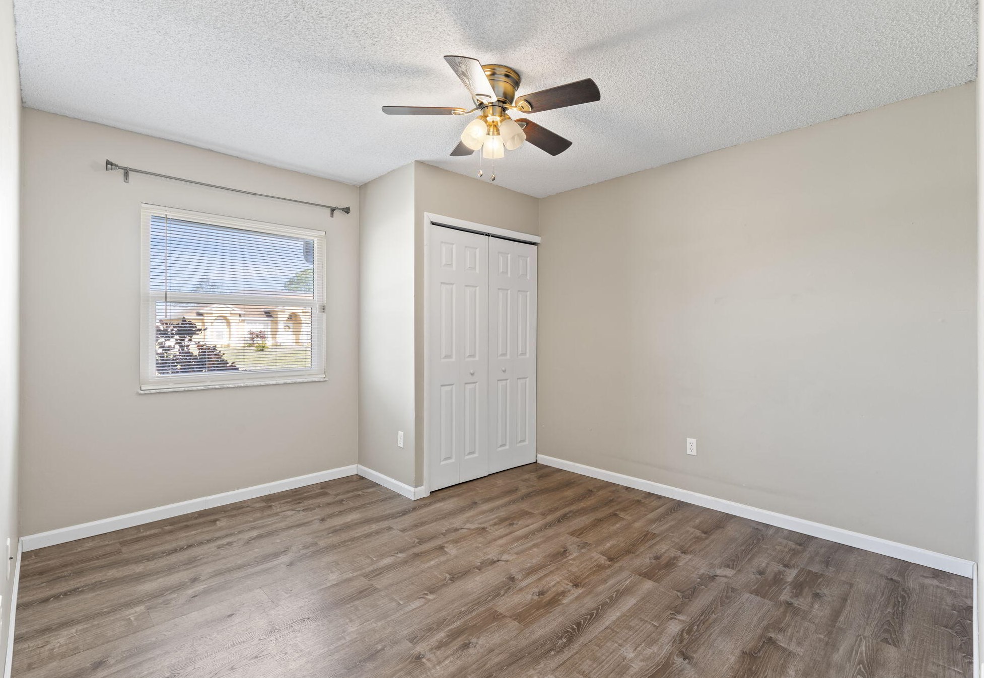 762 Dolores Ave, Fort Pierce FL  34983-1812 exterior