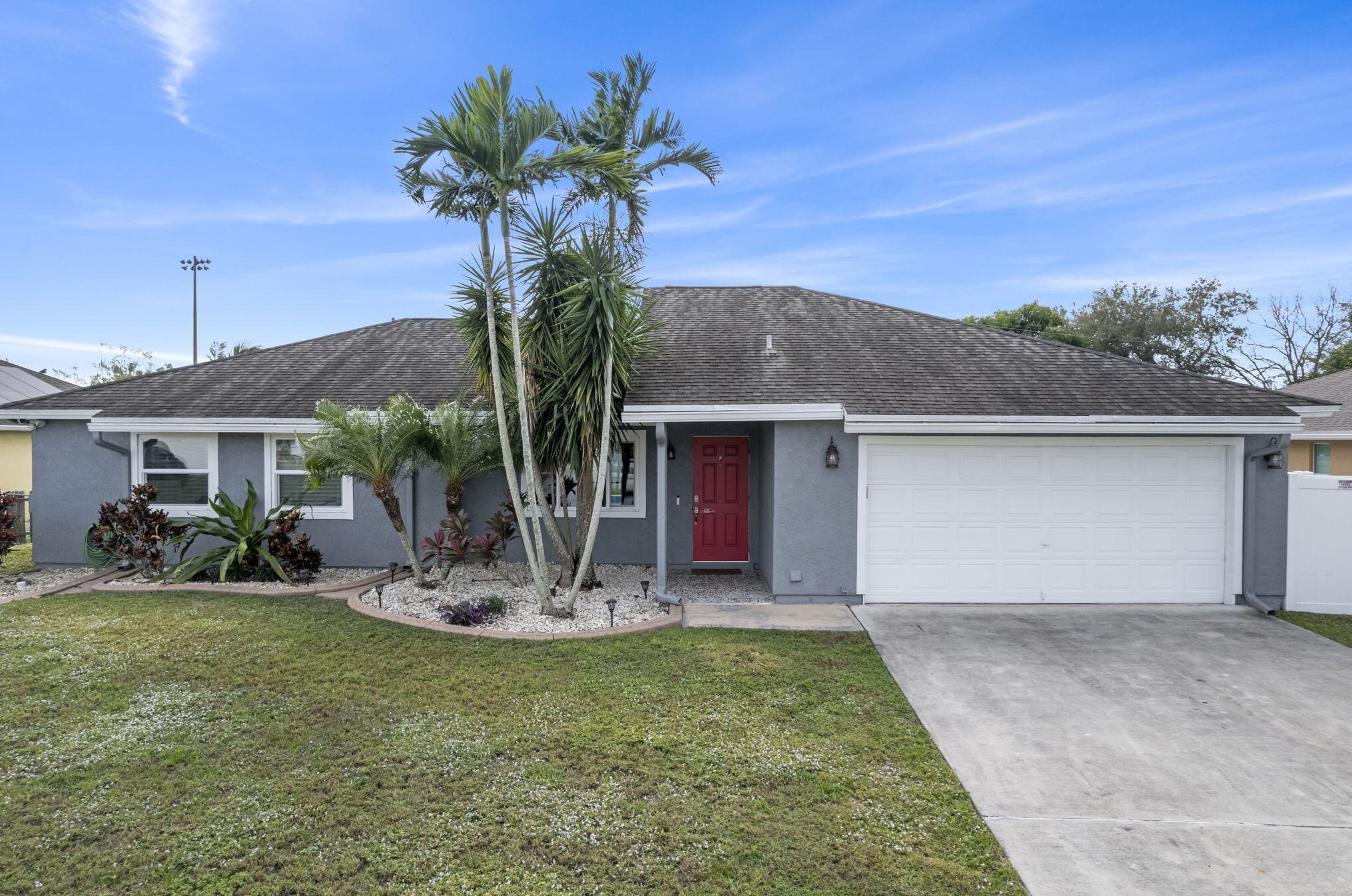 762 Dolores Ave, Fort Pierce FL  34983-1812 exterior