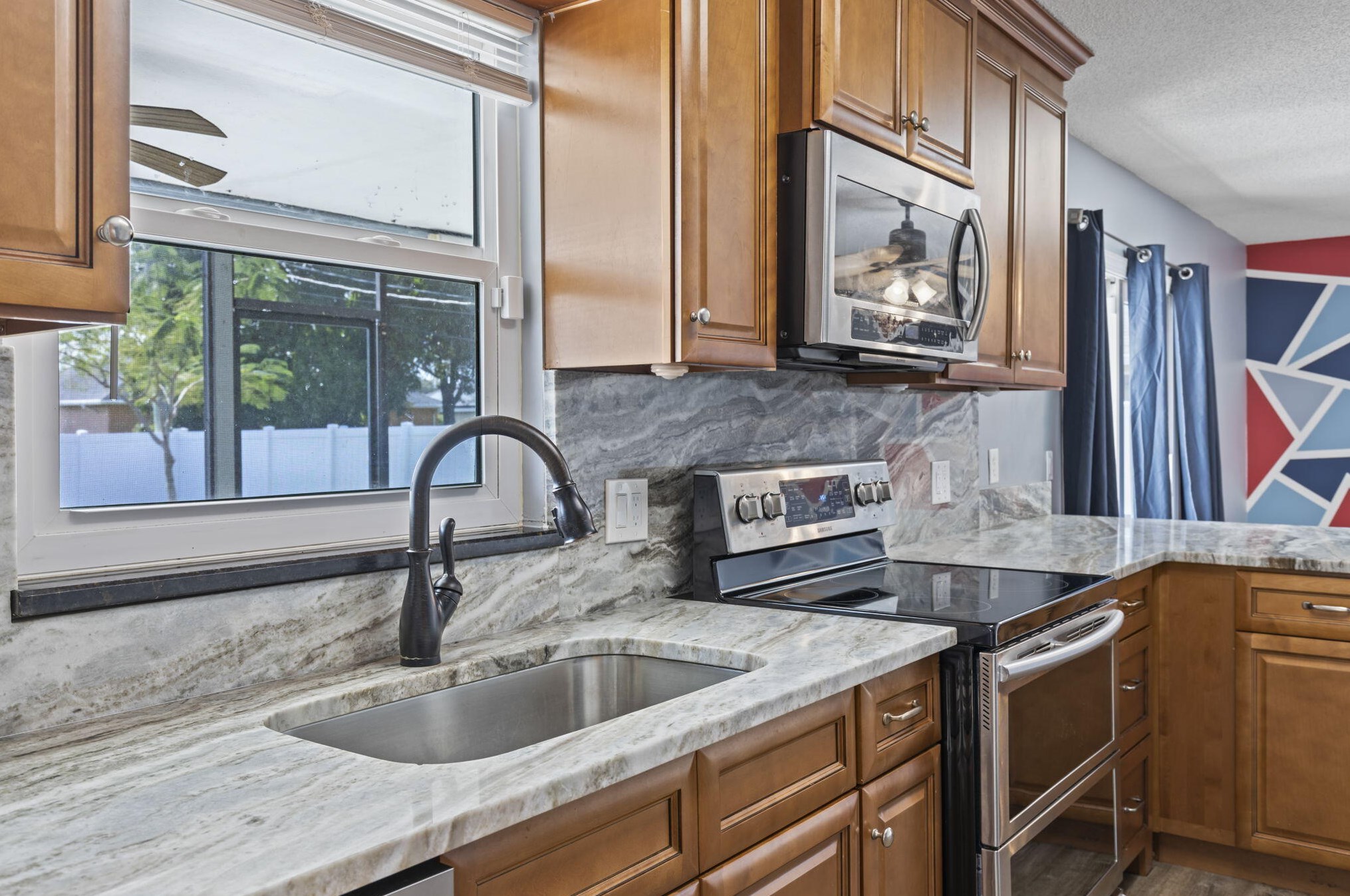 762 Dolores Ave, Fort Pierce FL  34983-1812 exterior