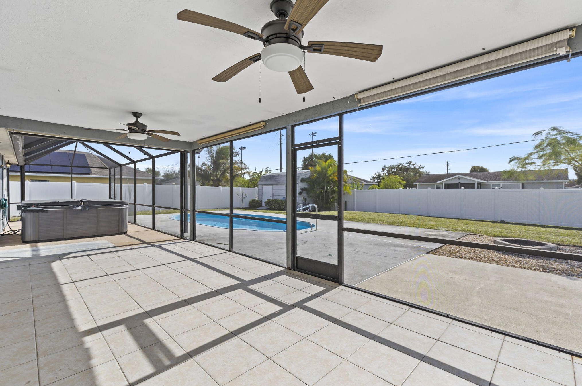 762 Dolores Ave, Fort Pierce FL  34983-1812 exterior