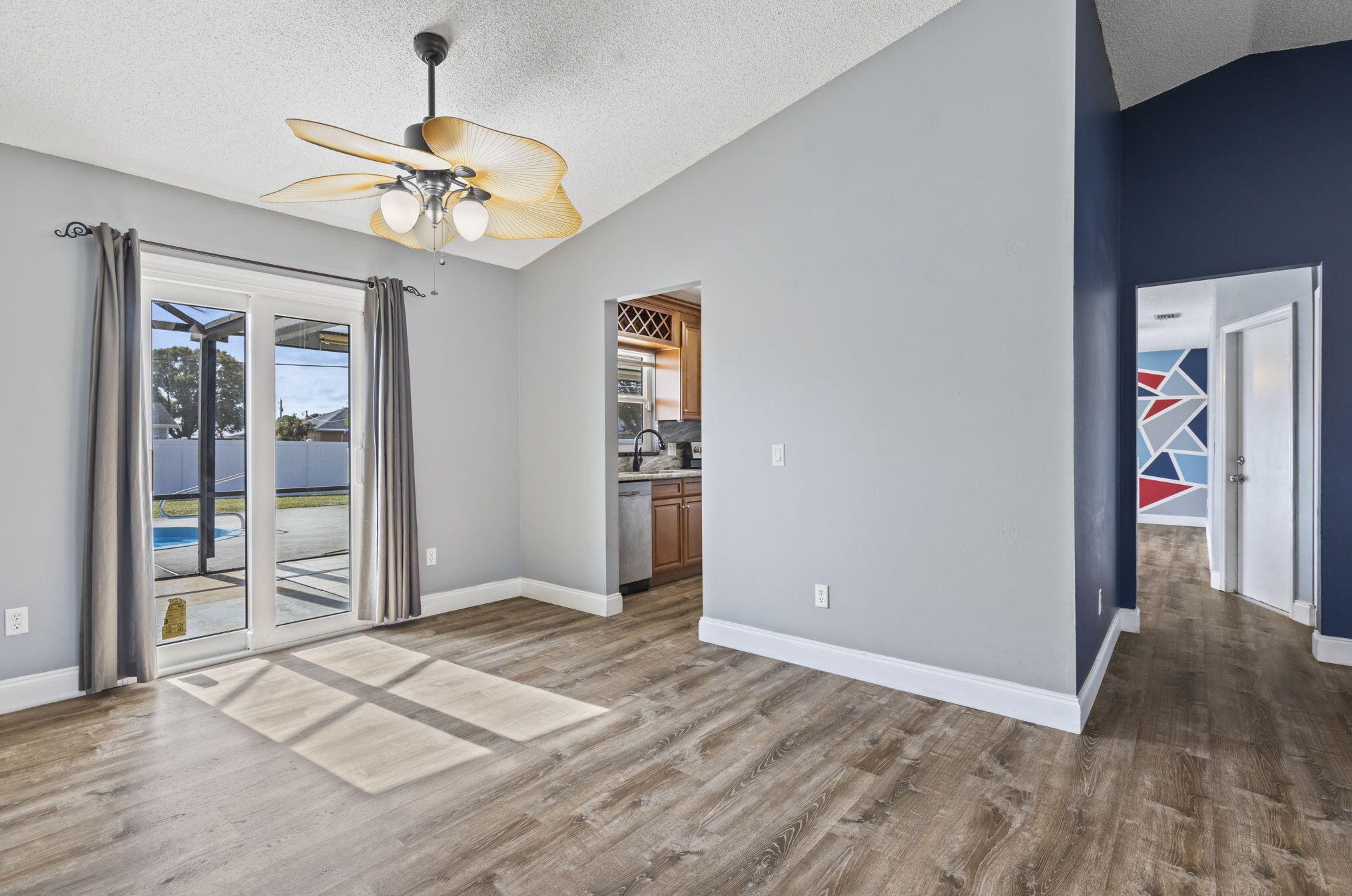 762 Dolores Ave, Fort Pierce FL  34983-1812 exterior