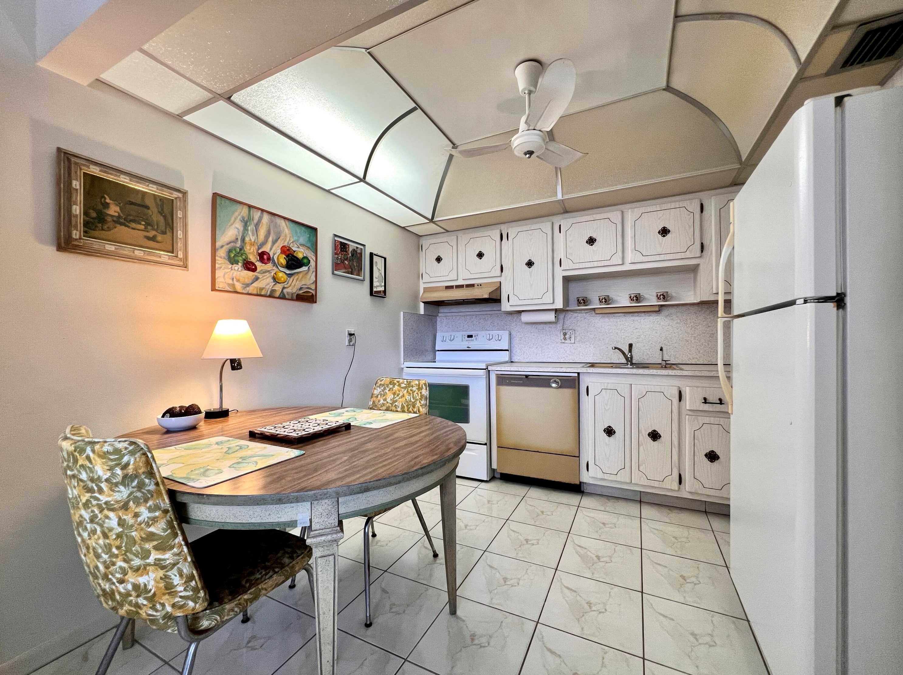 313 Greenbrier B, West Palm Beach, FL 33417