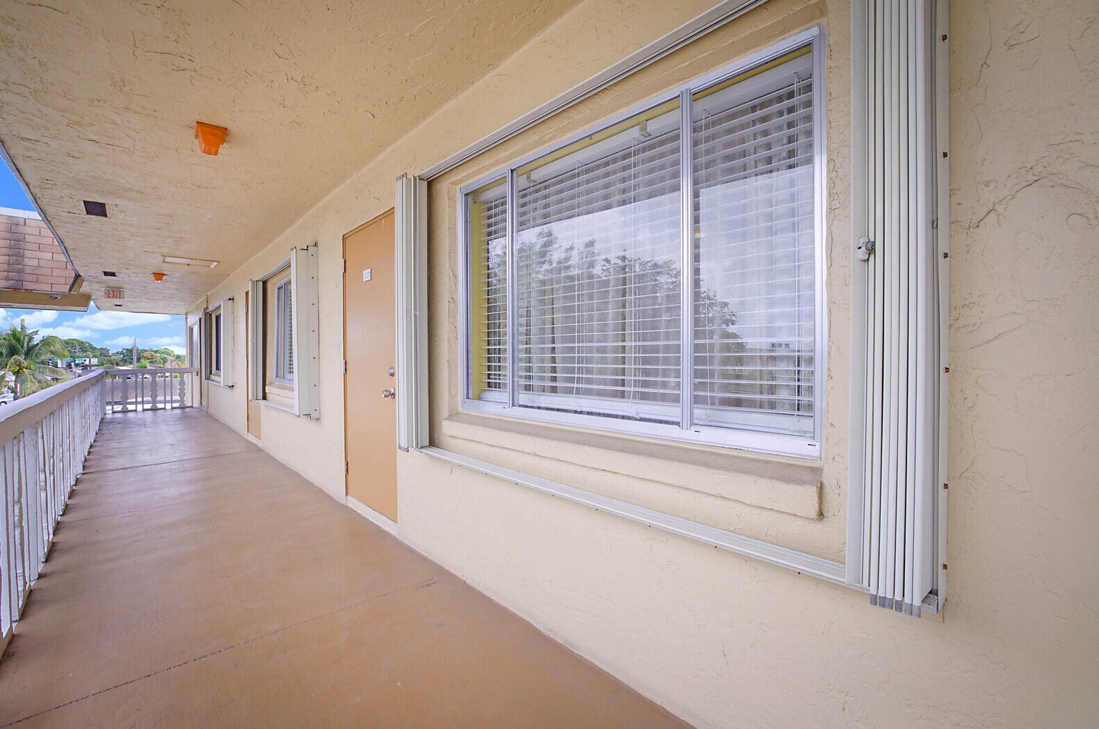 555 Purdy Ln #303, Lake Worth, FL 33461