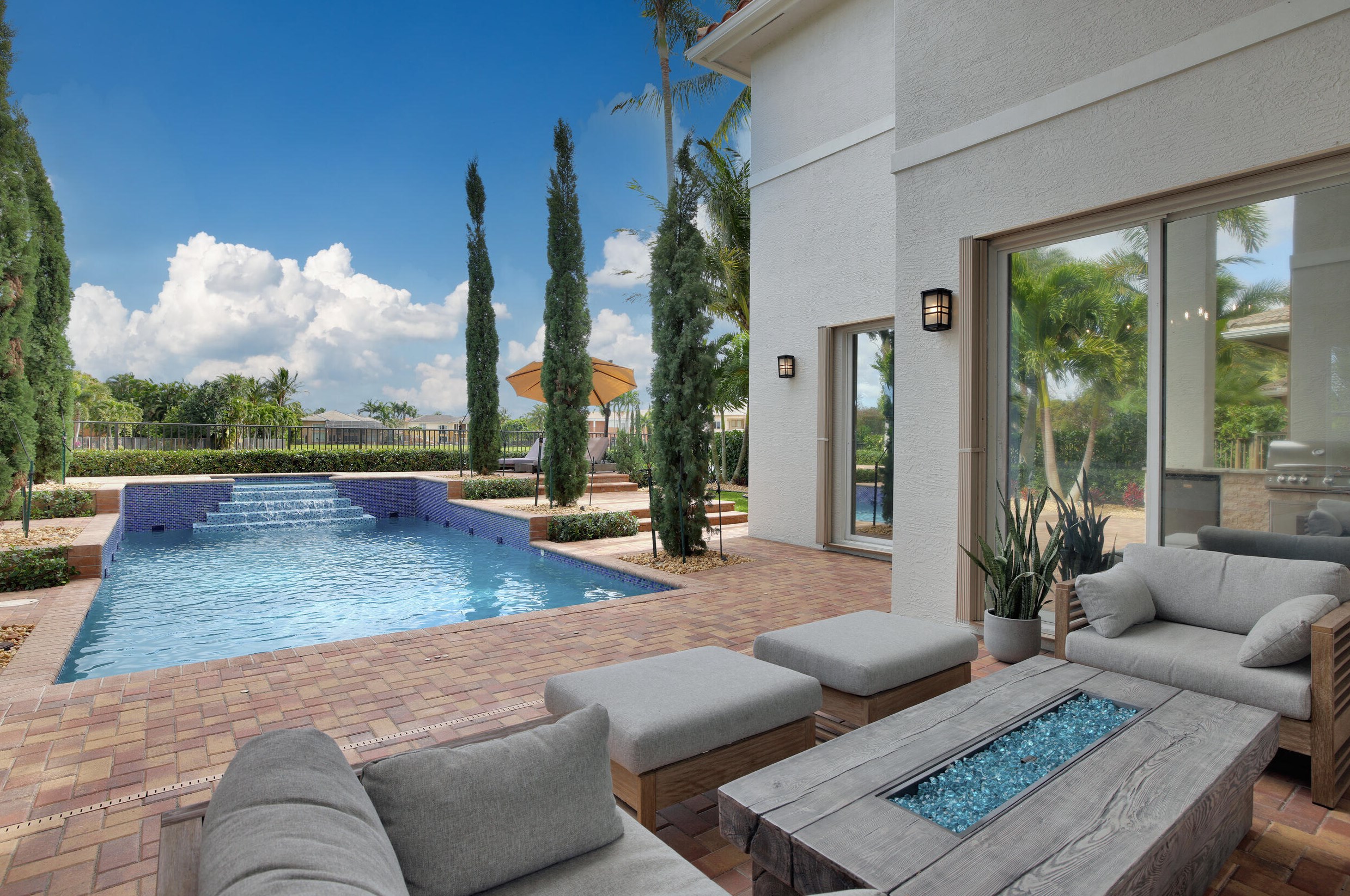 11760 Foxbriar Lake Trl, Boynton Beach FL  33473-7830 exterior