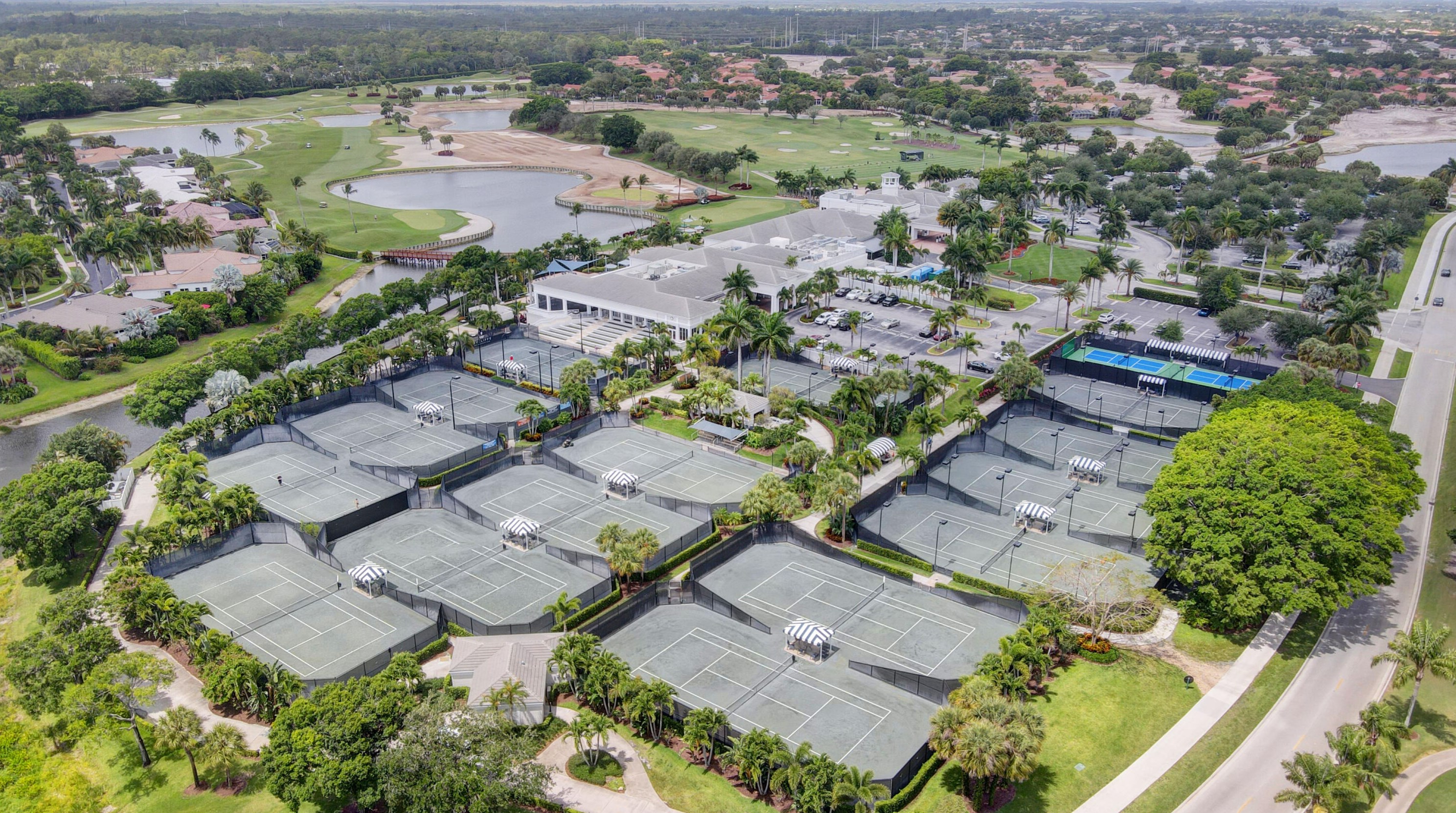 4614 Carlton Golf Dr, Lake Worth FL  33449-8129 exterior