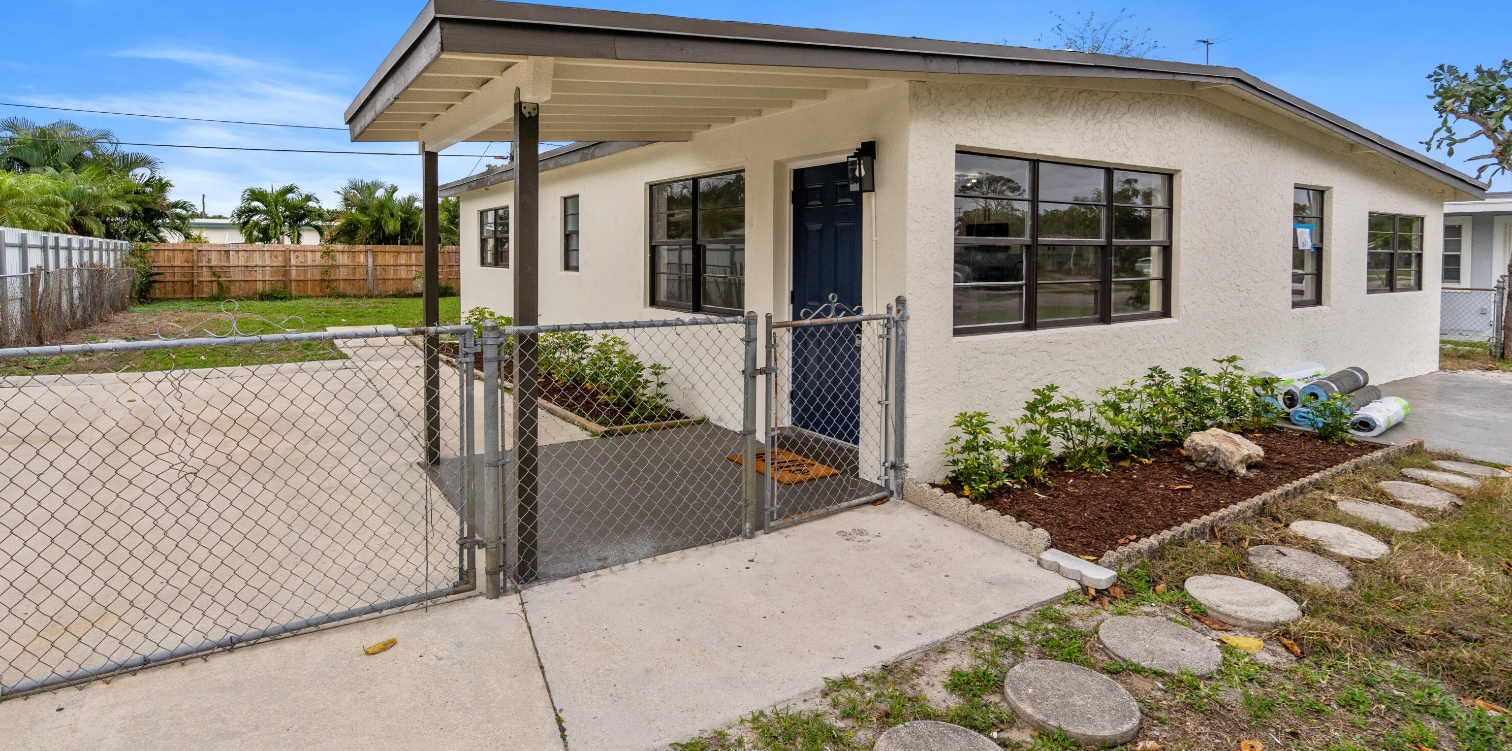 2415 Lewis Rd, West Palm Beach, FL 33415
