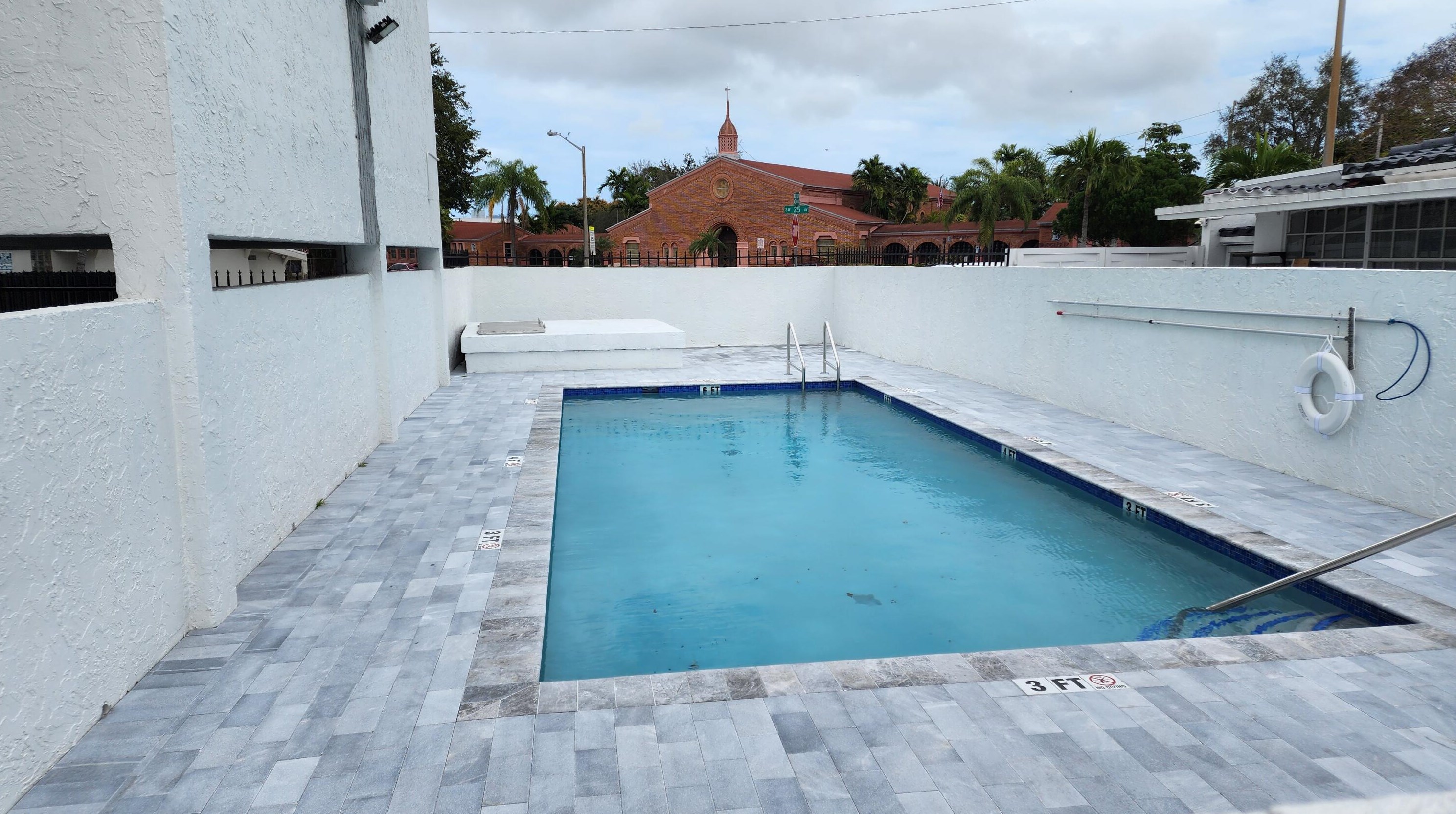 2500 Sw 6th St #301, Miami, FL 33135