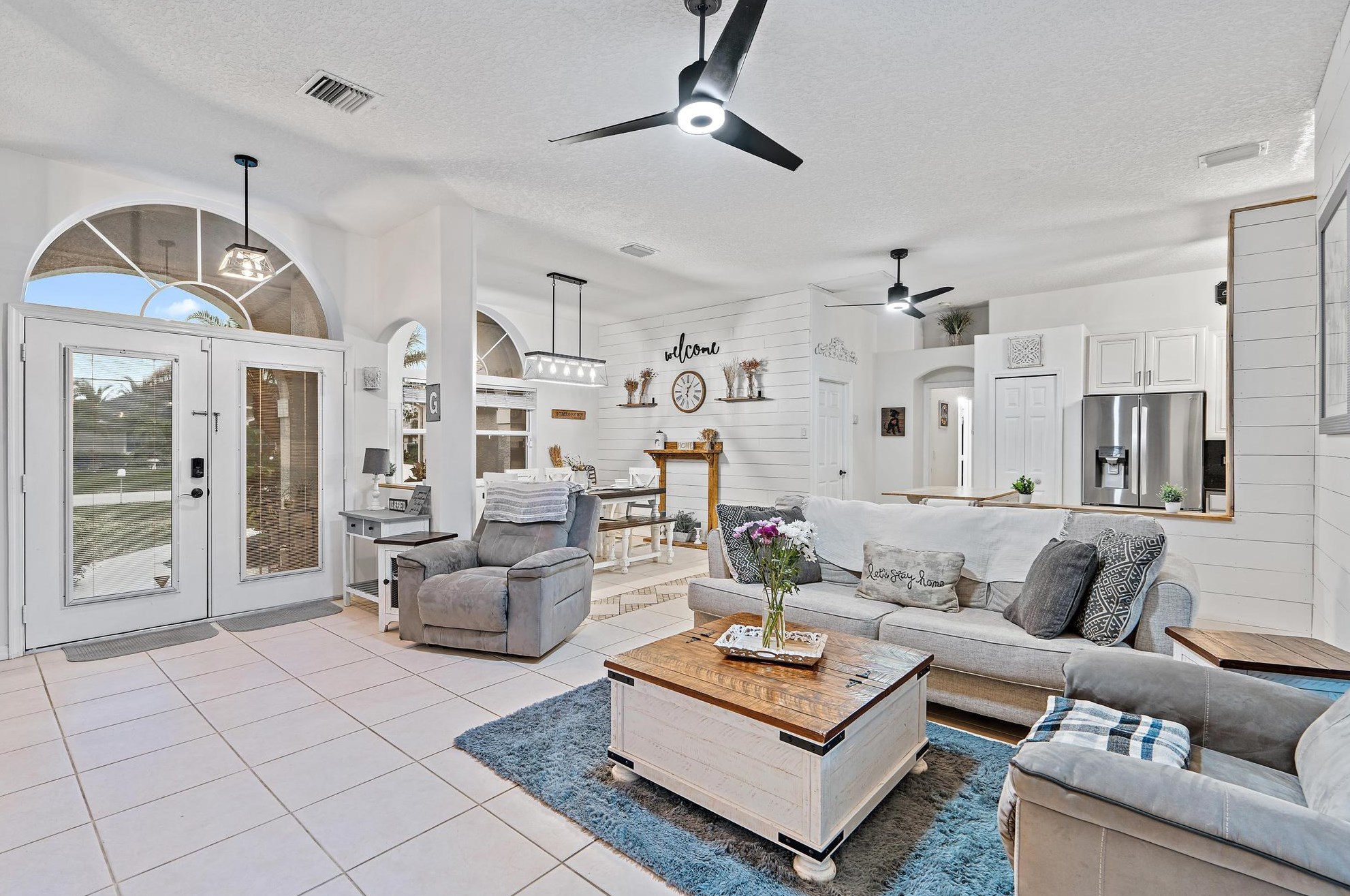 5884 Carovel Ave, Fort Pierce FL  34986-3801 exterior