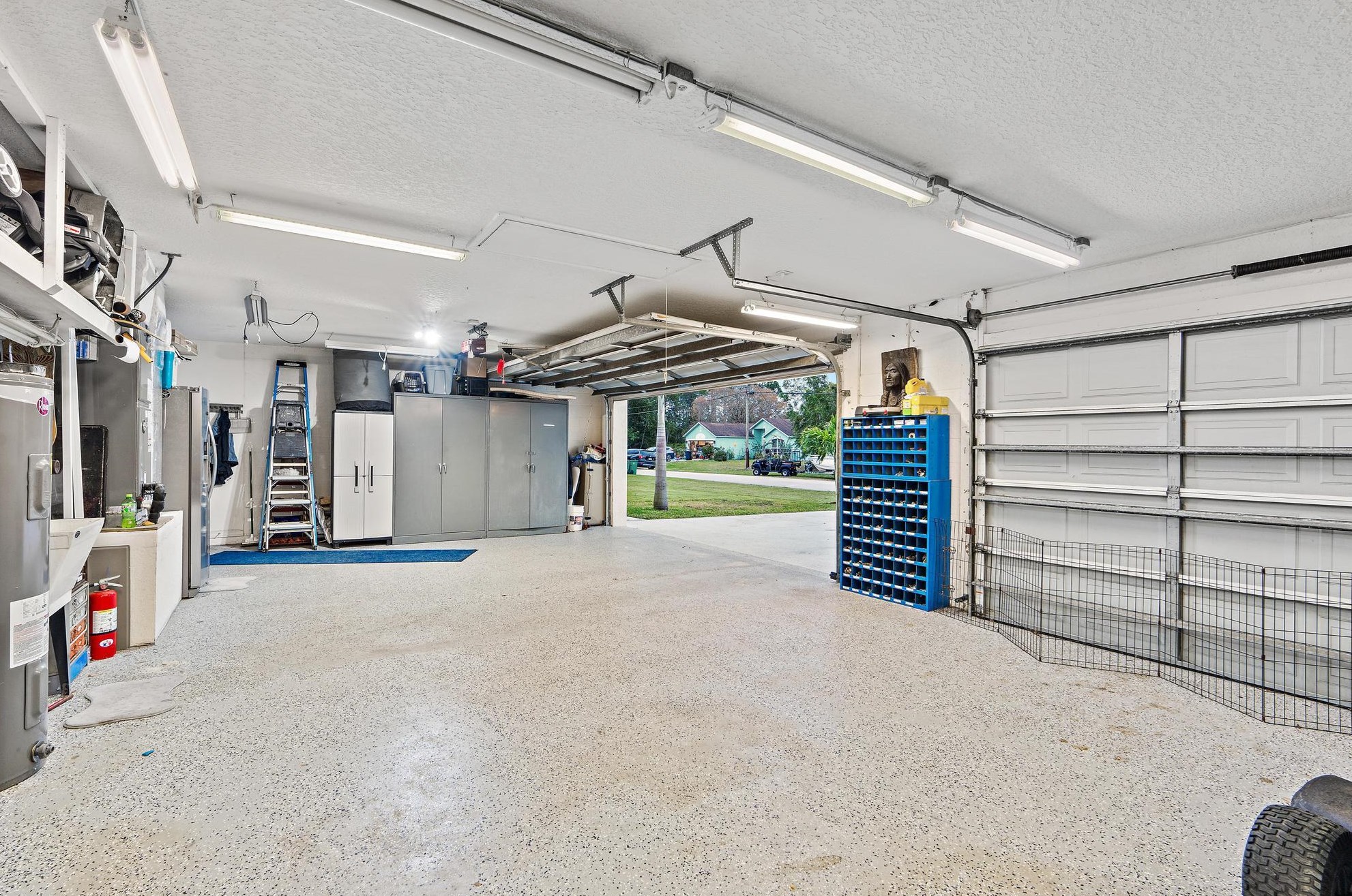 5884 Carovel Ave, Fort Pierce FL  34986-3801 exterior