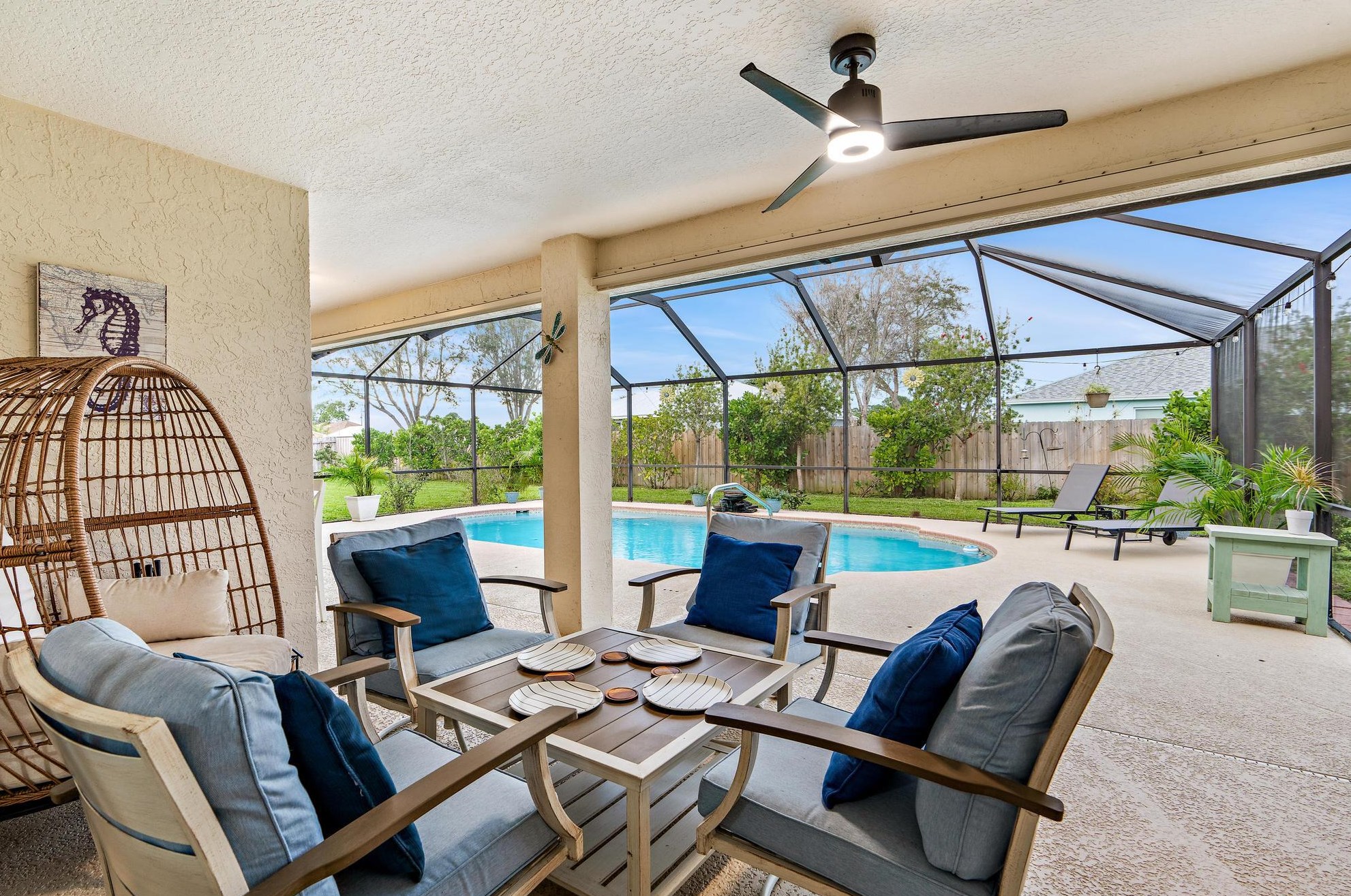 5884 Carovel Ave, Fort Pierce FL  34986-3801 exterior