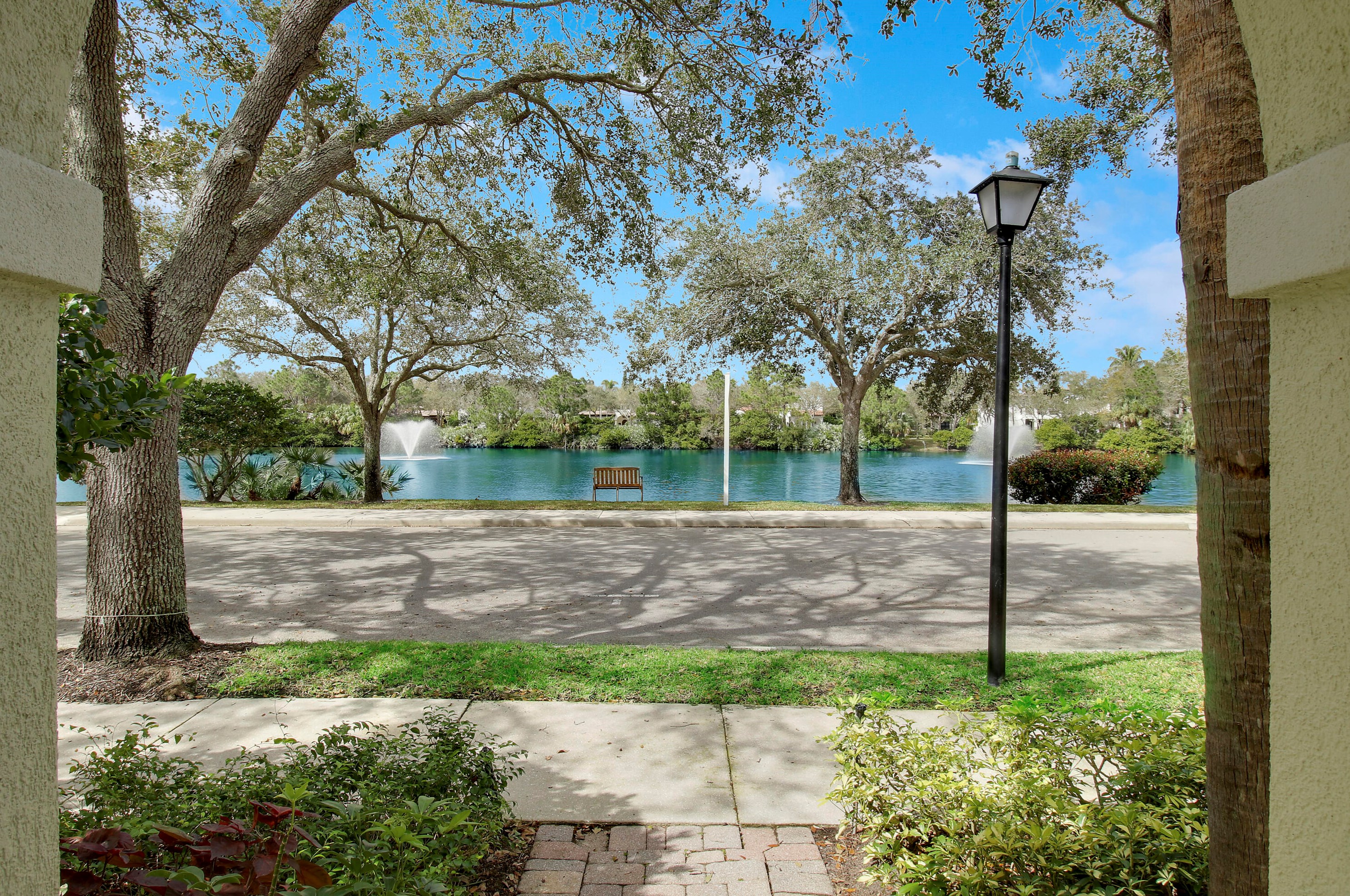 115 Rivinia Dr, Jupiter, FL 33458