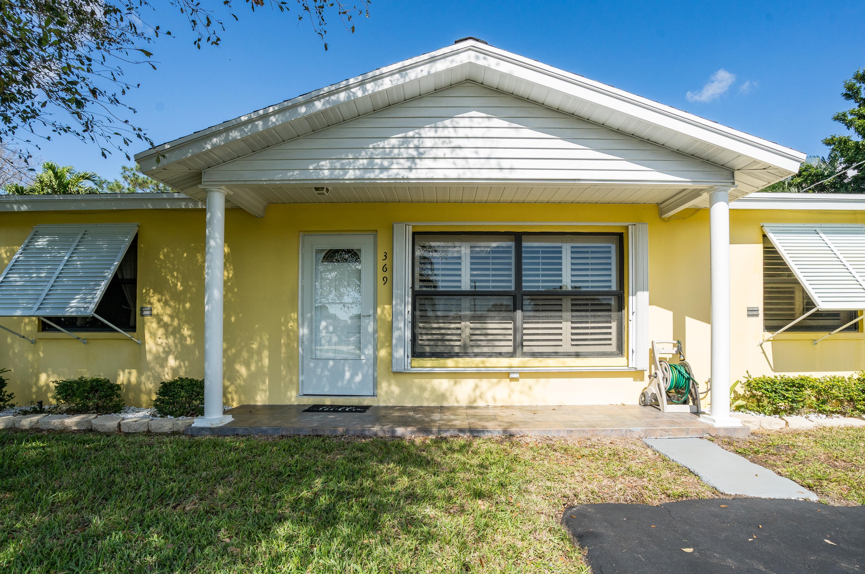 369 Lanier Dr, Lake Worth, FL 33461-1922