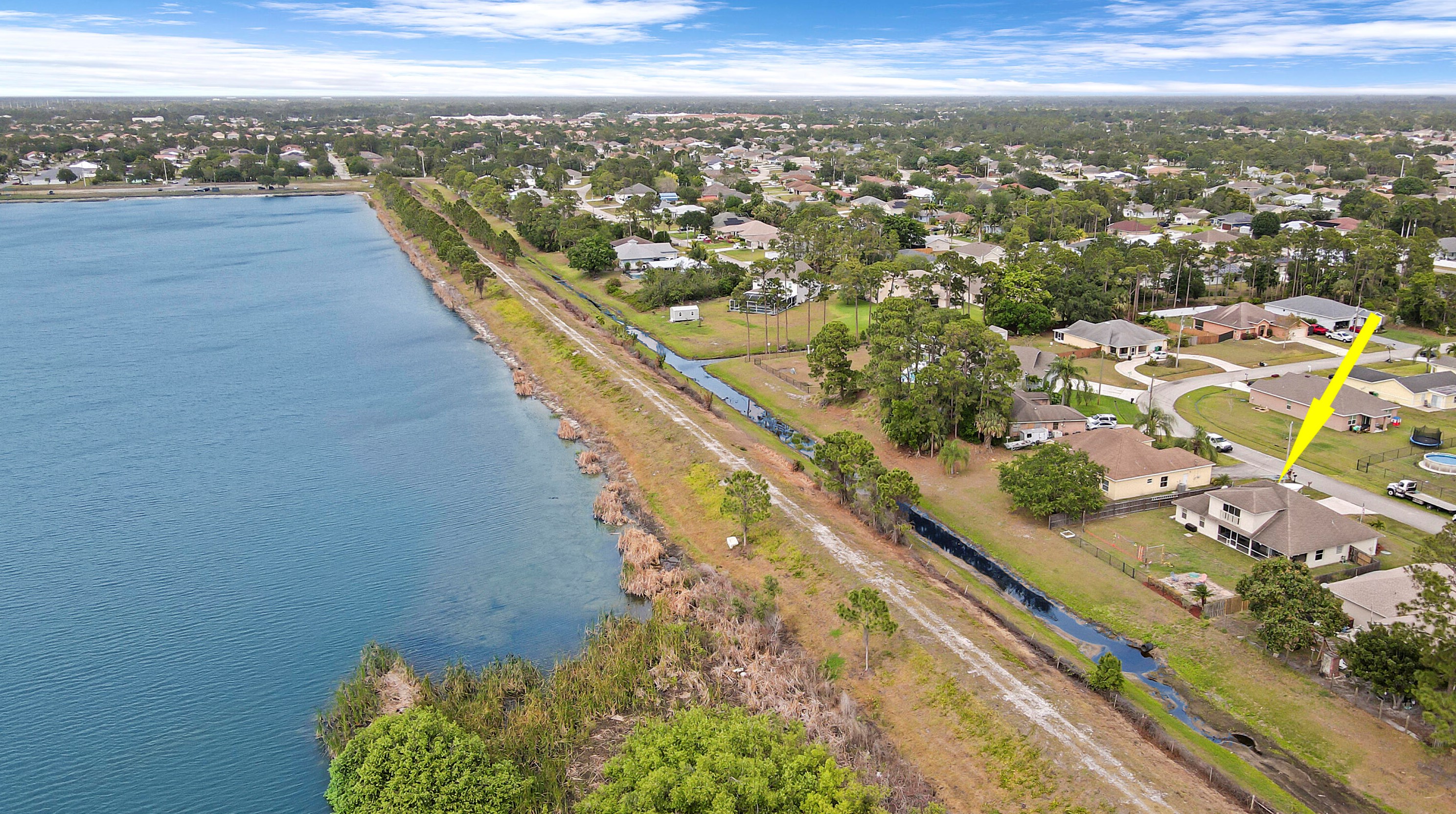 3338 Esperanto St, Fort Pierce FL  34953-5105 exterior