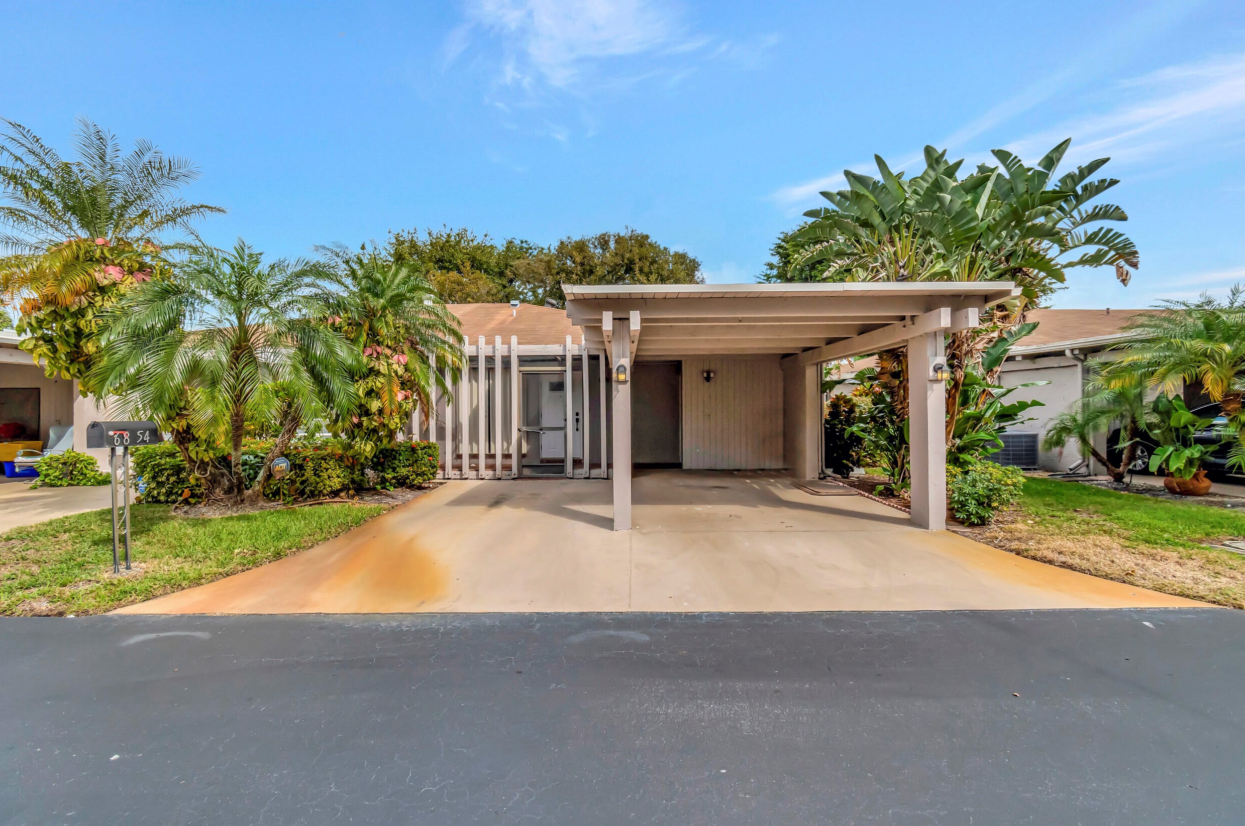 6854 Moonlit Dr, Delray Beach, FL 33446