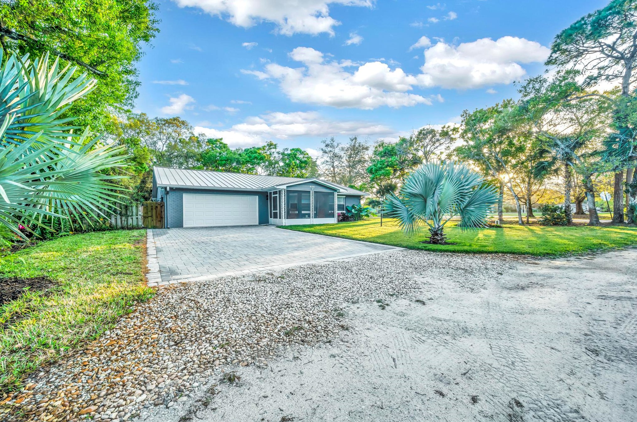 4195 10th St, Vero Beach, FL 32960-4021