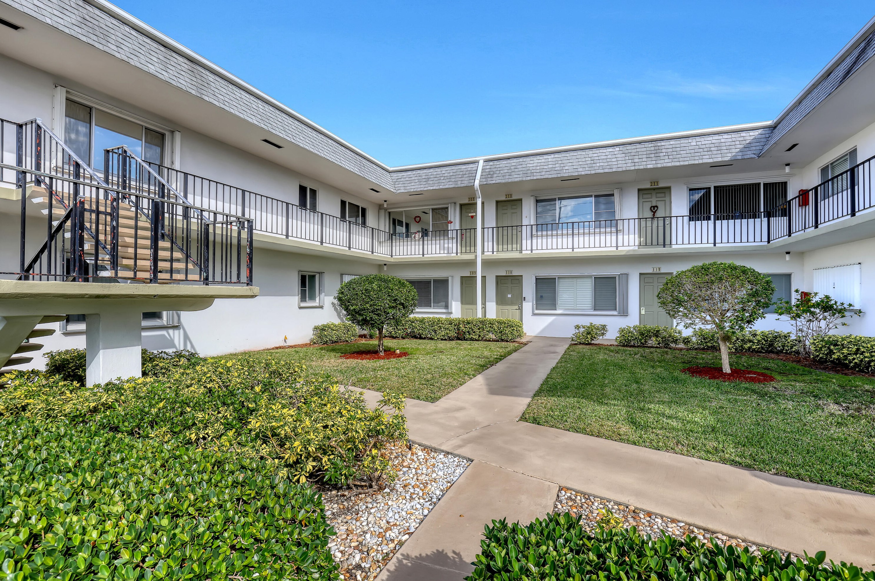 3280 Cynthia Ln #109, Lake Worth, FL 33461