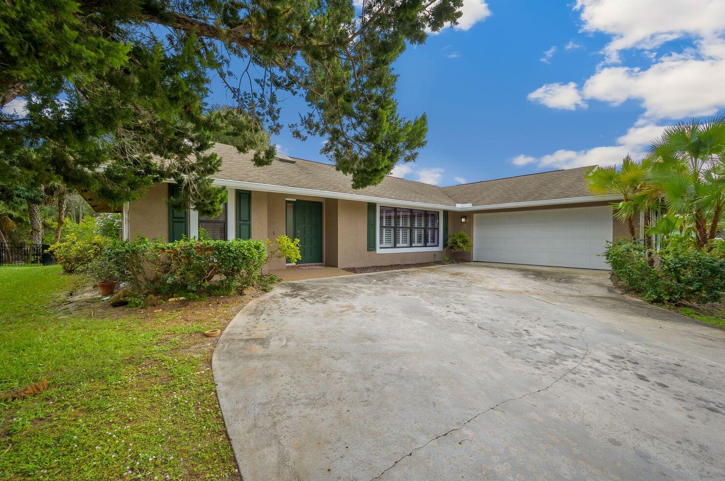 1339 Se Coral Reef St, Fort Pierce, FL 34983