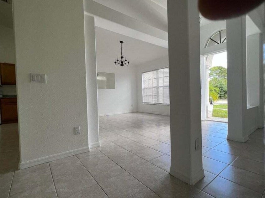 2310 Cameo Blvd, Fort Pierce FL  34953-2017 exterior