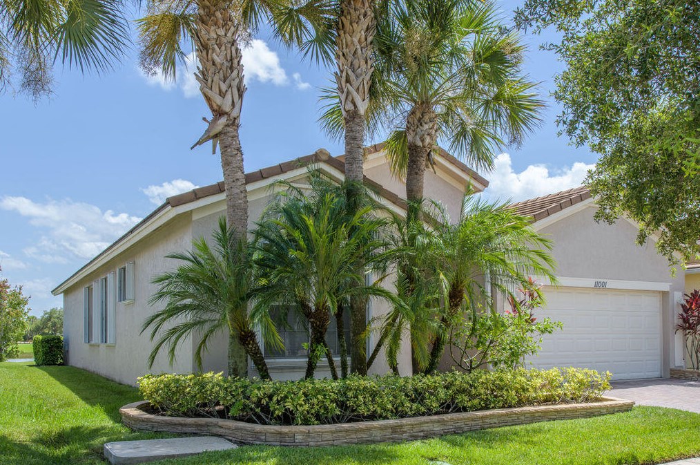 11001 Dunhill Ct, Fort Pierce, FL 34987-2404
