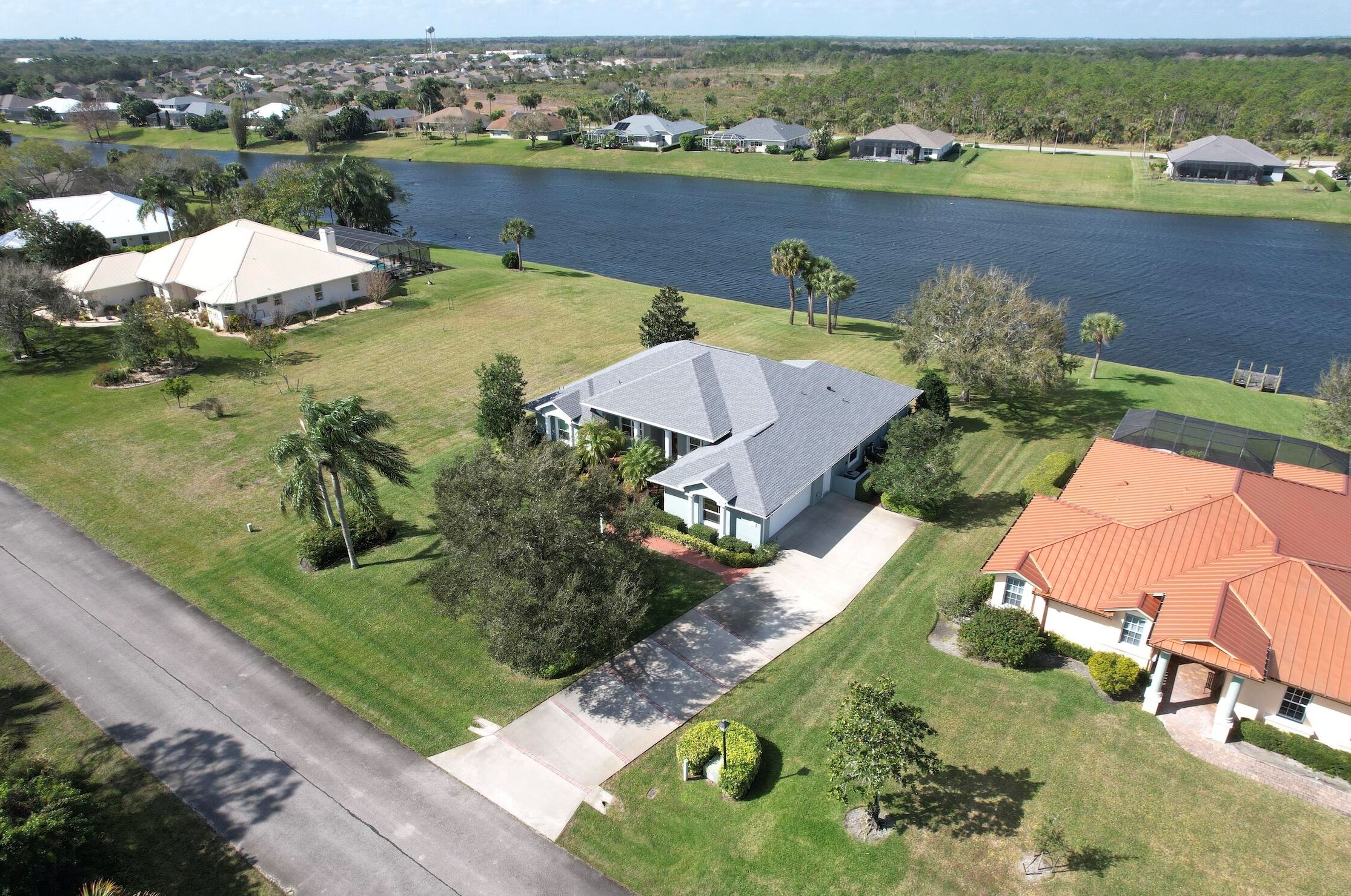 1568 Eagles Cir, Sebastian, FL 32958-6470