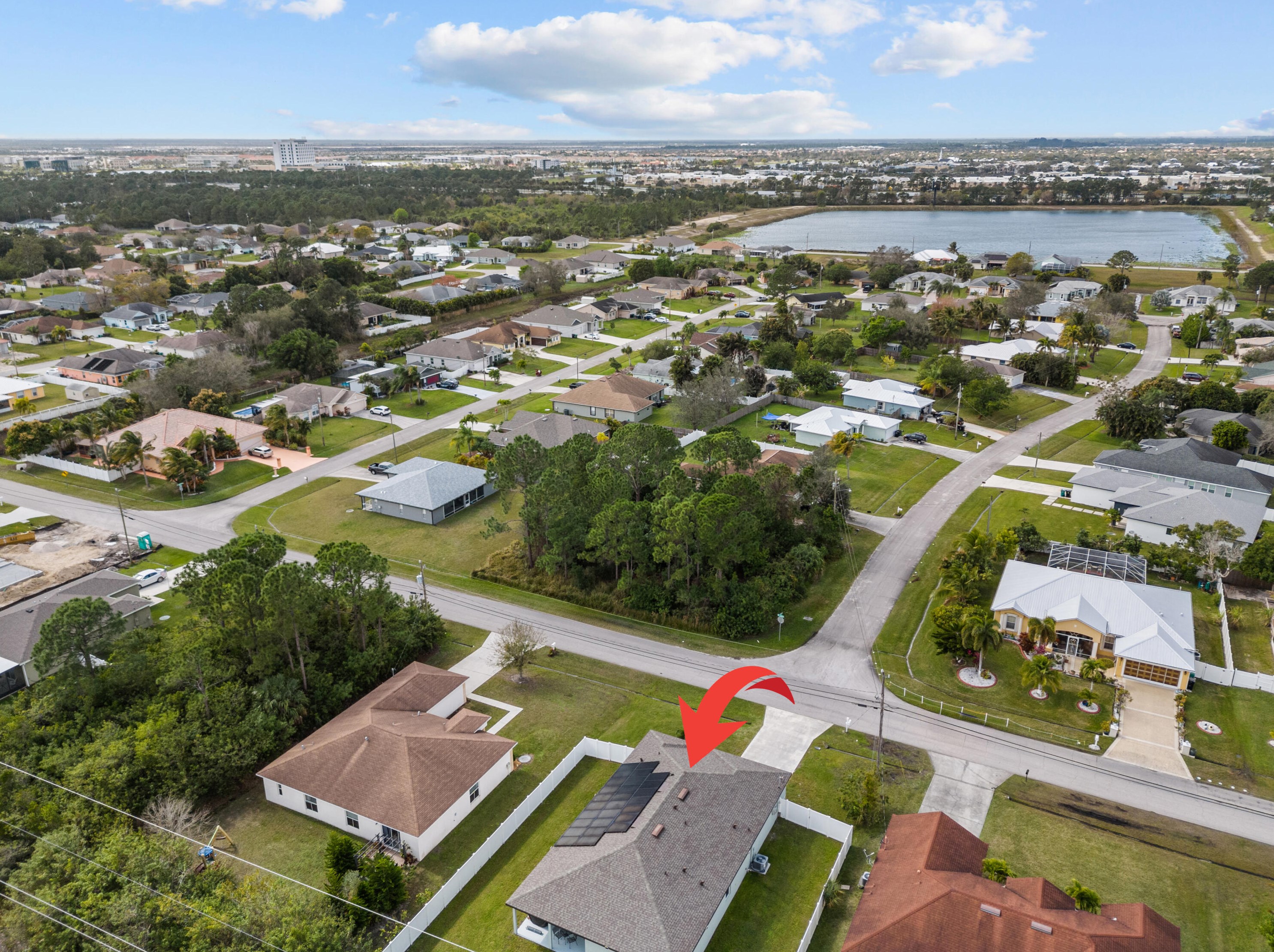 2431 Brescia St, Fort Pierce, FL 34953-2756