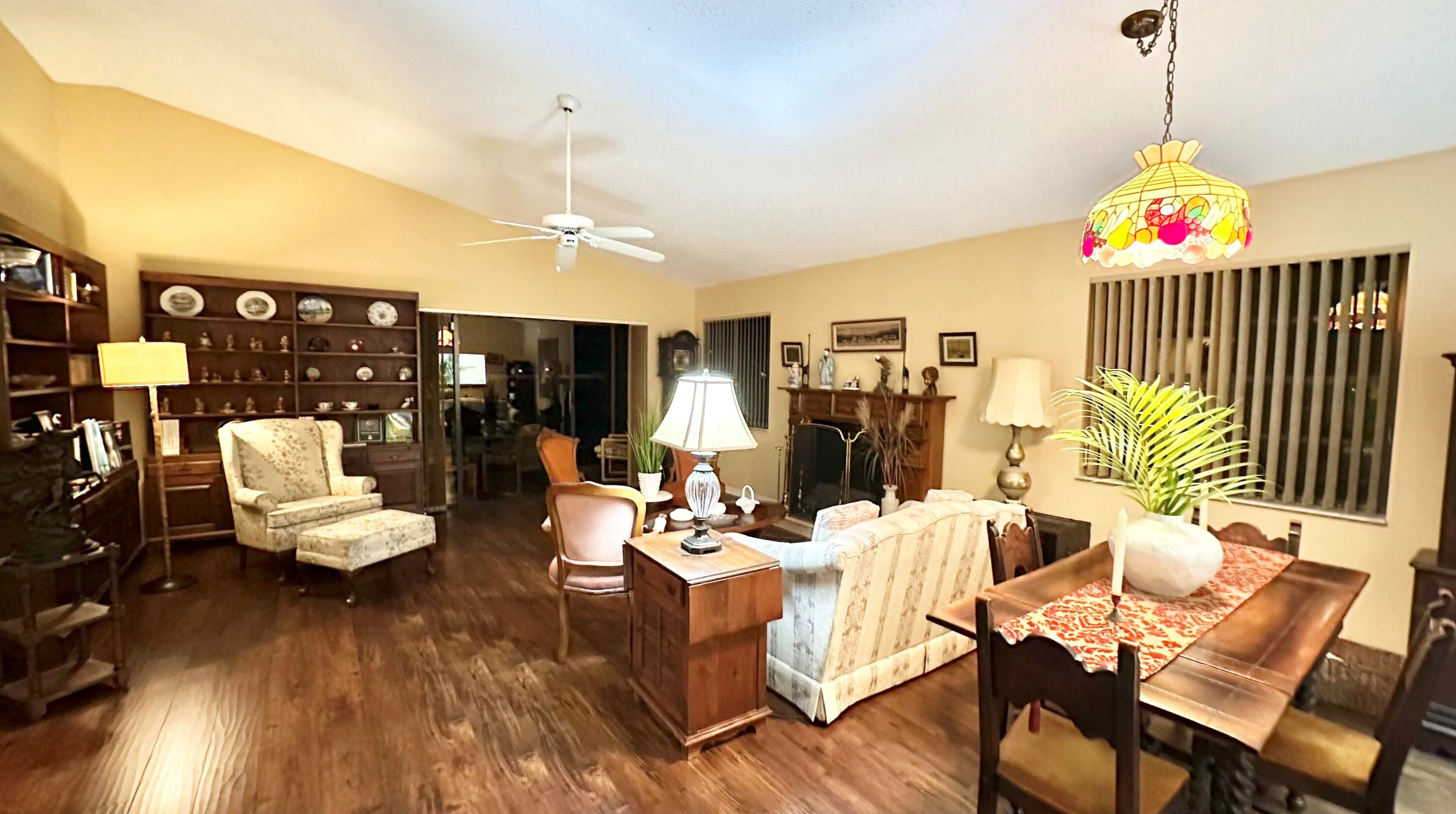6153 Beaconwood Rd, Lake Worth, FL 33467