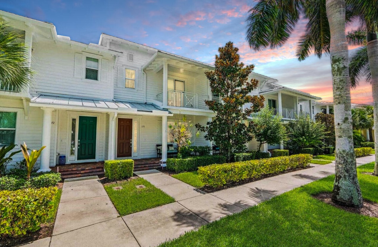 1176 Community Dr, Jupiter FL  33458-8396 exterior