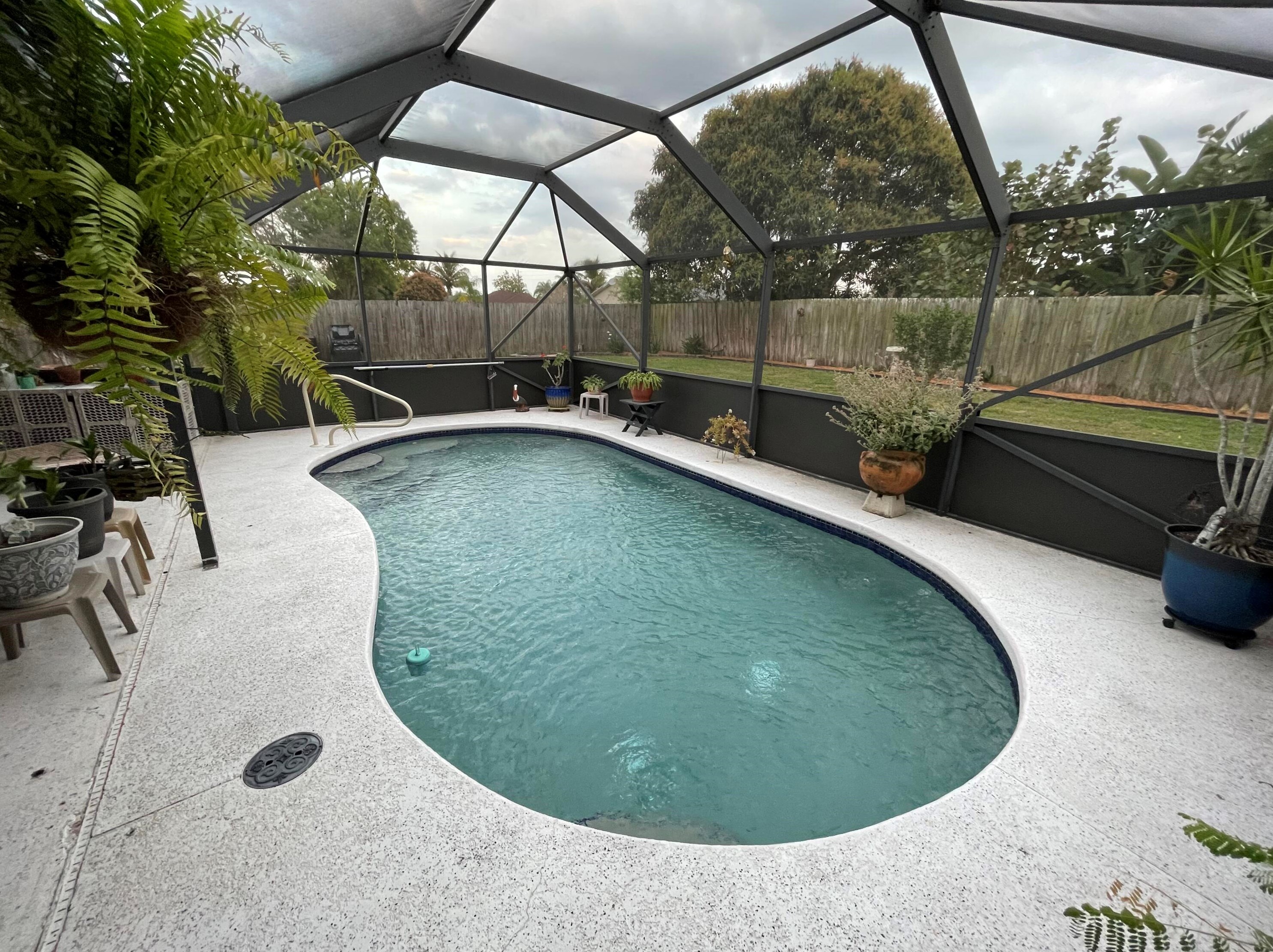 308 Camelot Dr, Fort Pierce, FL 34983-1744