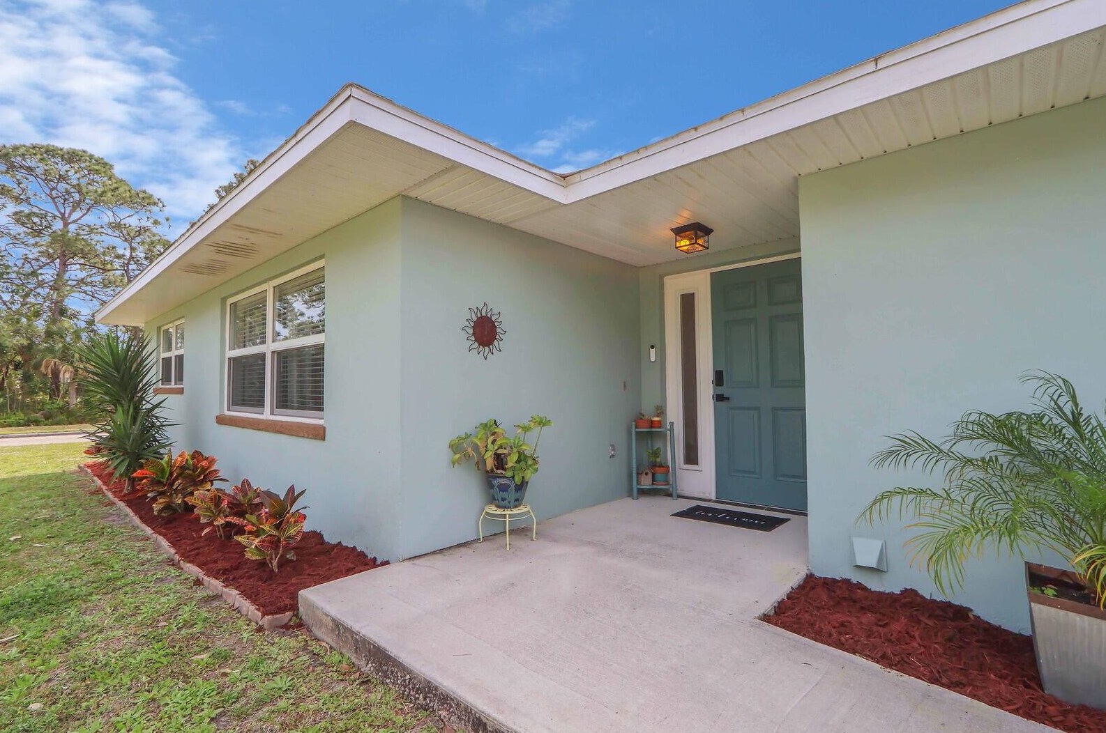 6501 Paso Robles Blvd, Fort Pierce FL  34951-1224 exterior