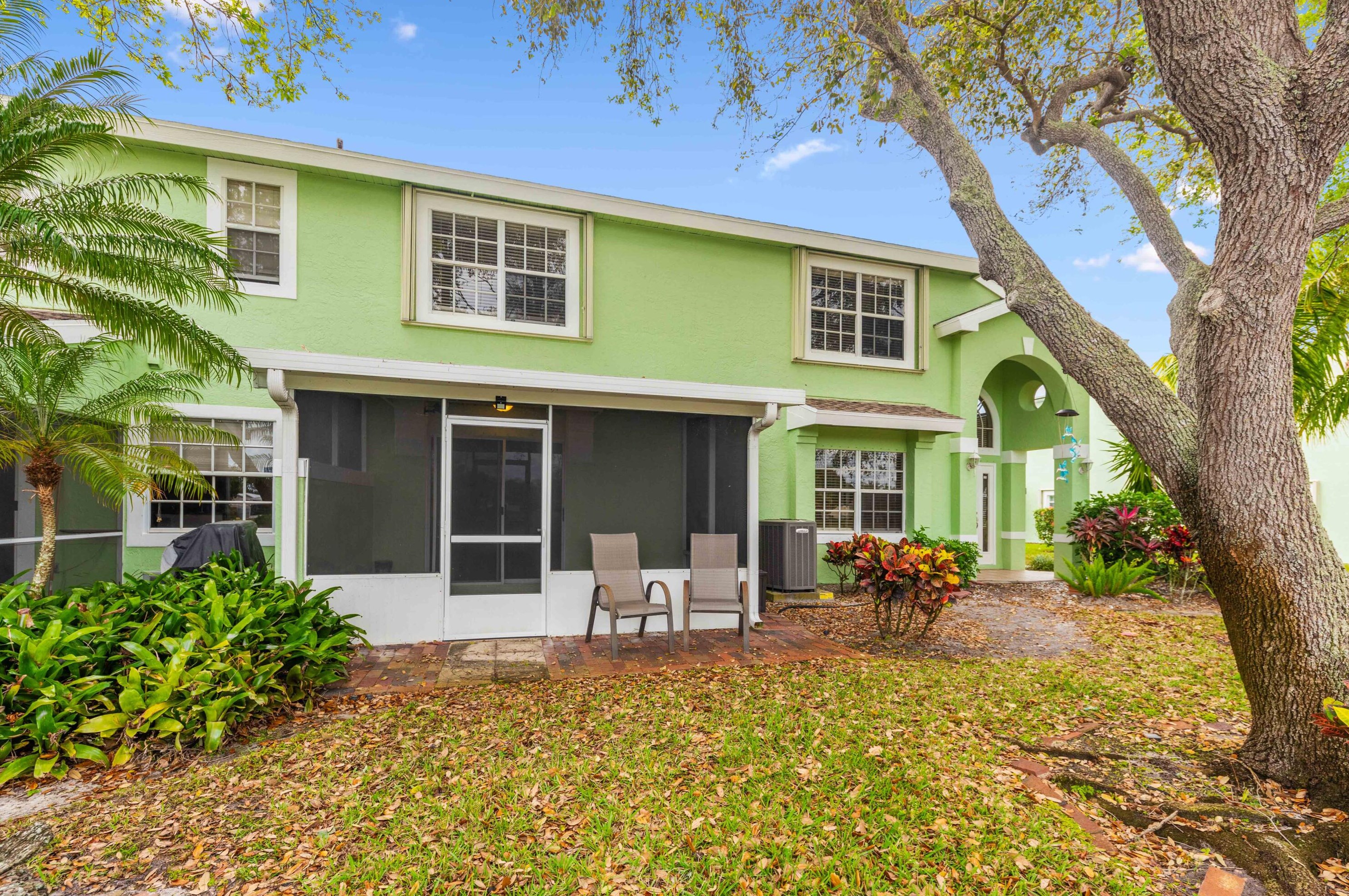 2117 Wild Meadow Cir, Fort Pierce FL  34952-8143 exterior