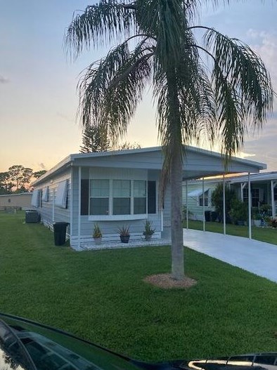 3 Don Quixote Ln, Fort Pierce, FL 34952-2313
