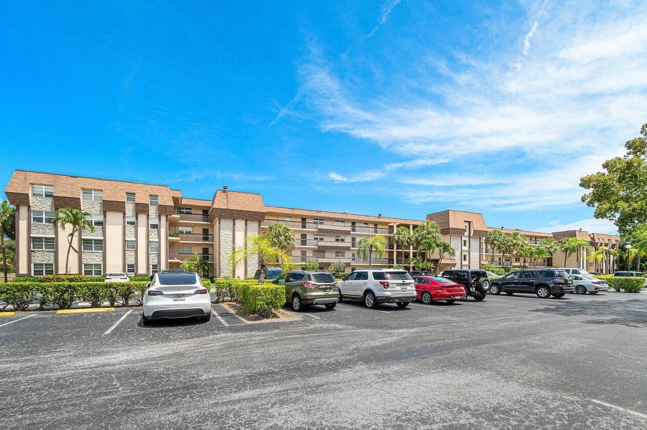 6000 Nw 2nd Ave Apt 138, Boca Raton, FL 33487