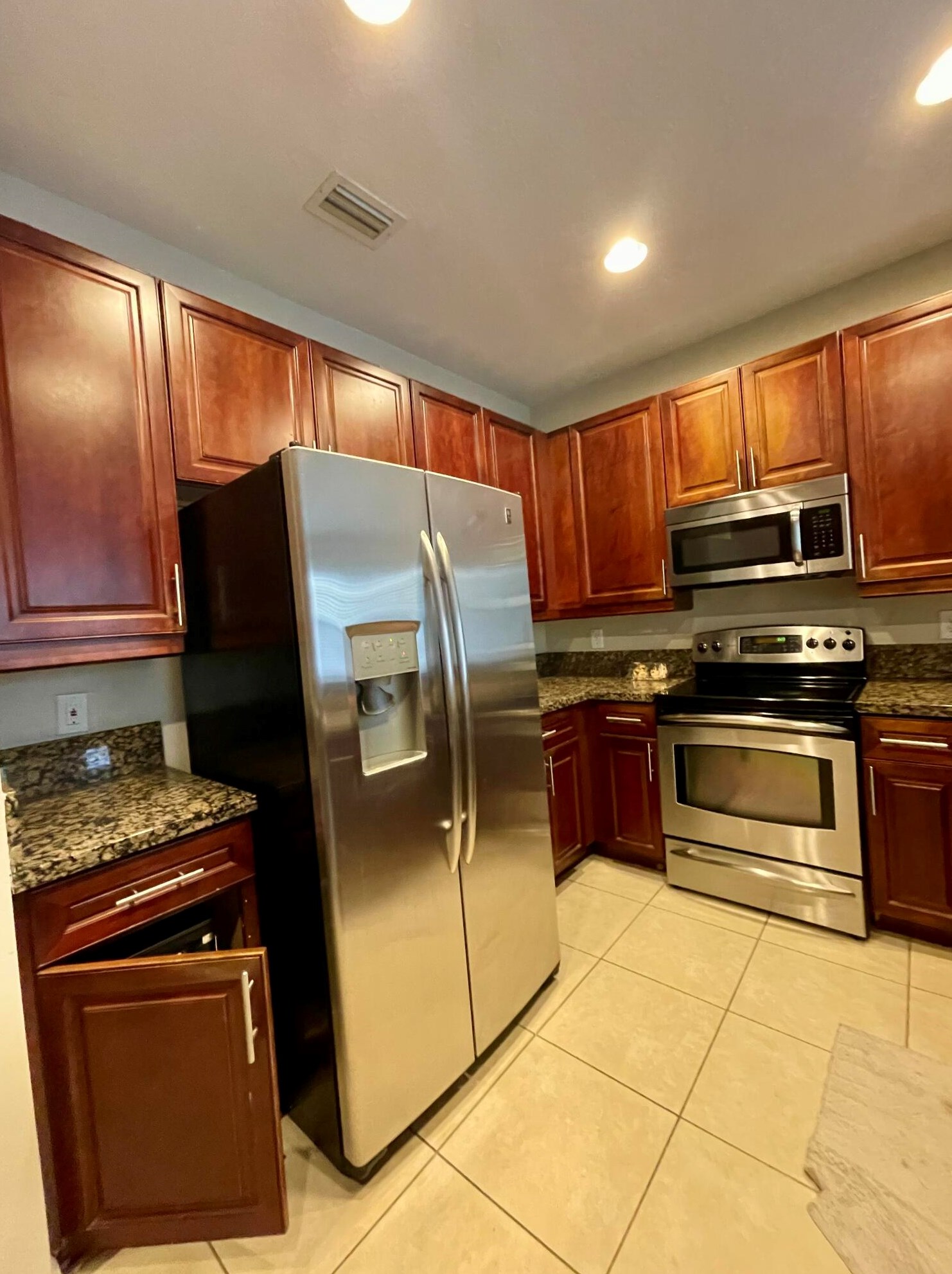 3613 Nw 5th Ter, Boca Raton, FL 33431