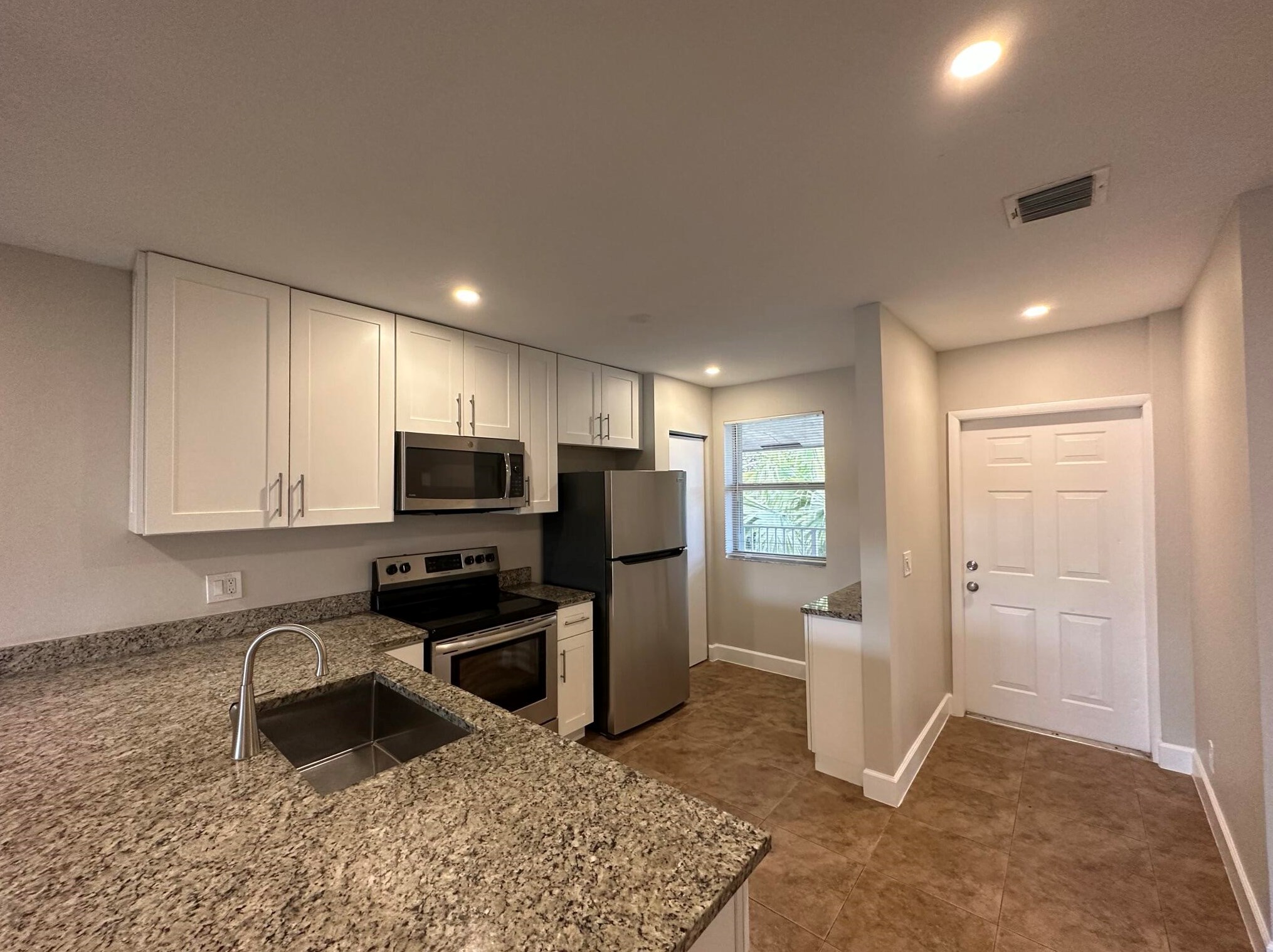 2109 Se 3rd St #c, Boynton Beach, FL 33435