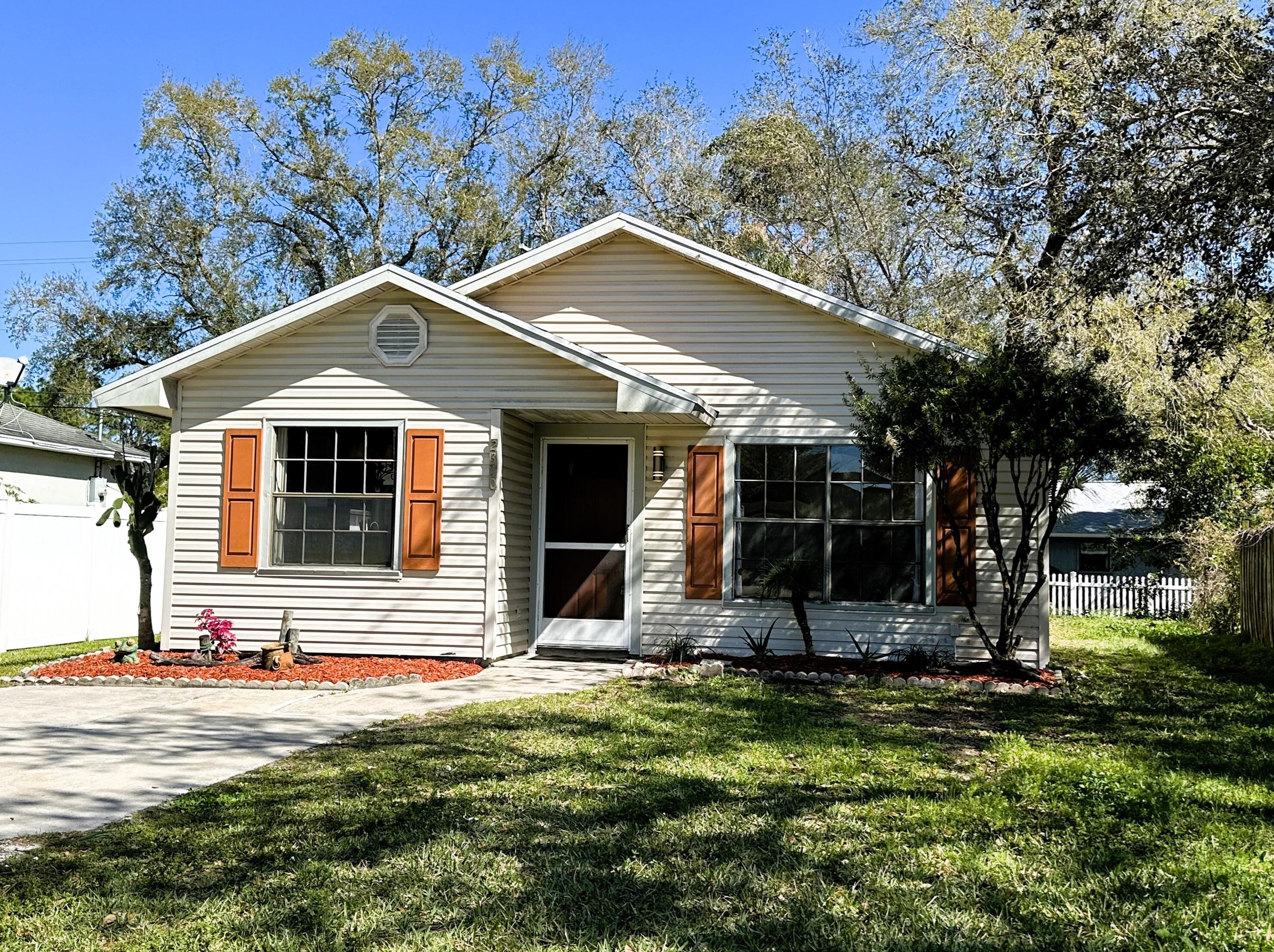 2340 86th Ave, Vero Beach, FL 32966